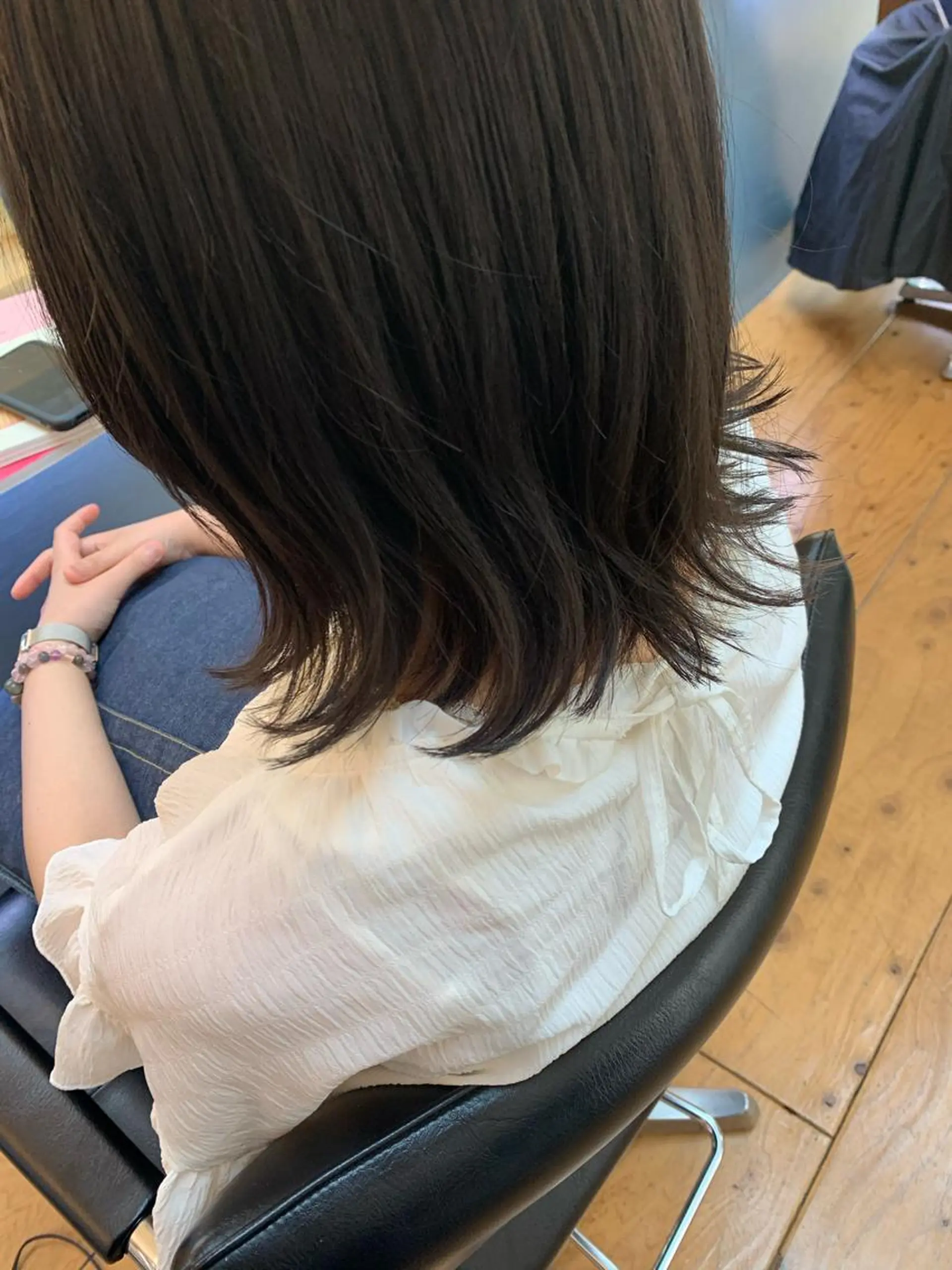 ショート カラー ブリーチ ネイビーカラー Lagom なかだのヘアスタイル