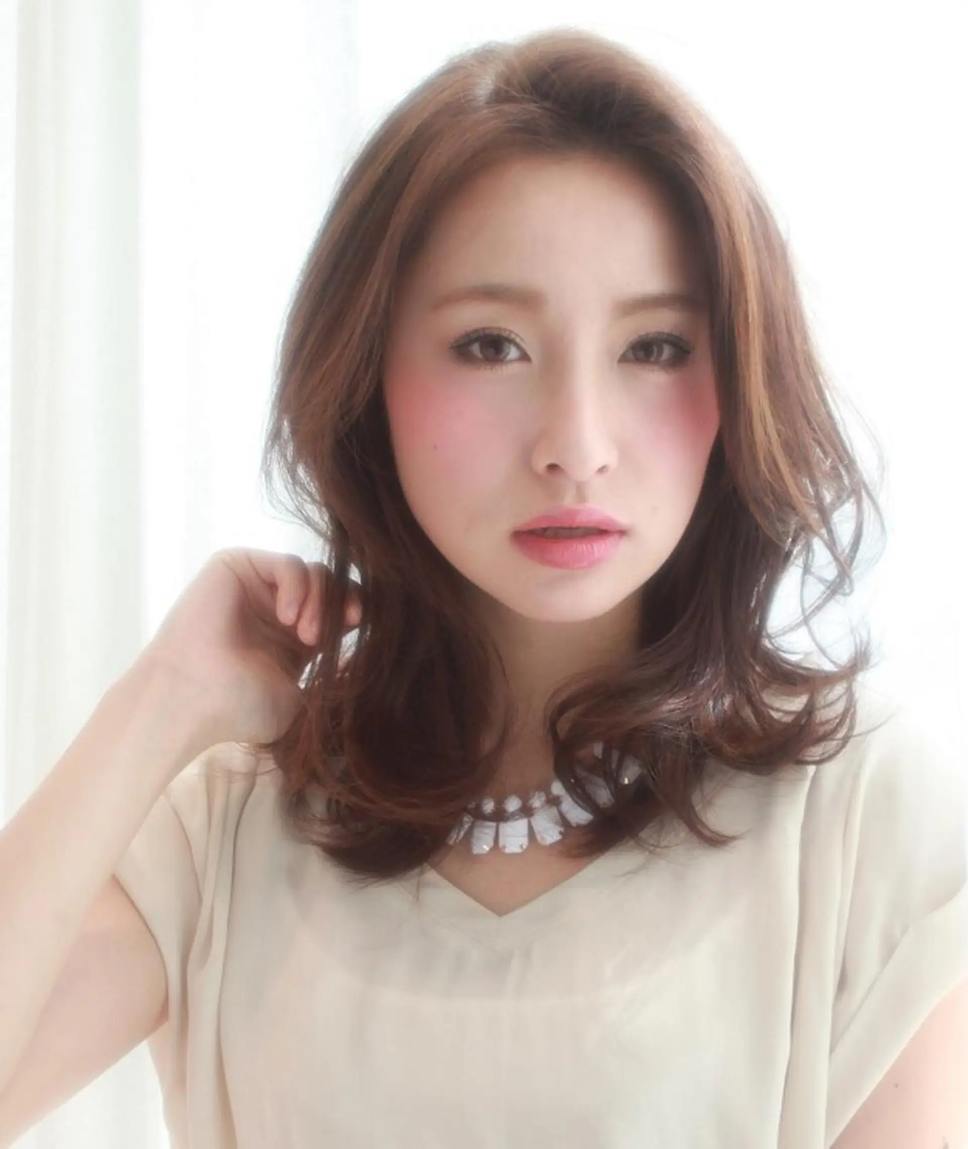 ミディアム セミロング ロング カラー パーマ カット パーマ 縮毛矯正 髪質改善 ami byAbsoのヘアスタイル
