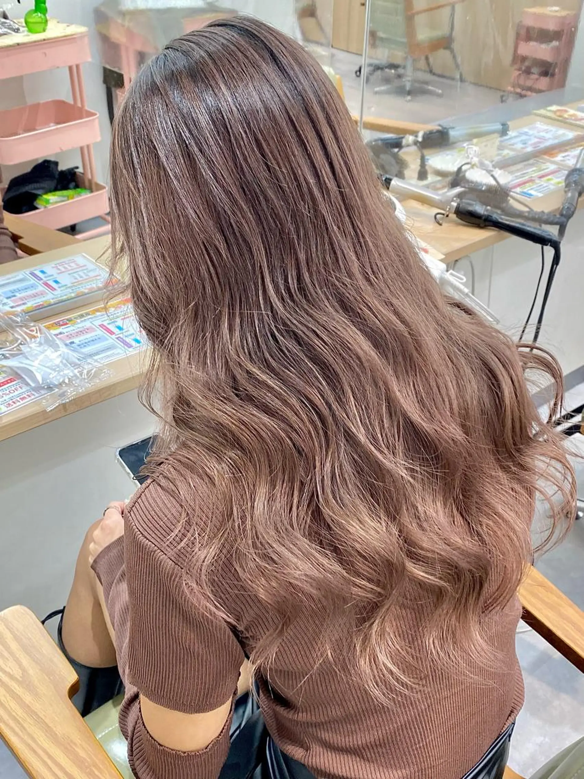 ロング カラー バレイヤージュ レイヤーカット ヘアカラー トリートメント ヘアセット 💘カラー特化美容師 尾崎拓己のヘアスタイル