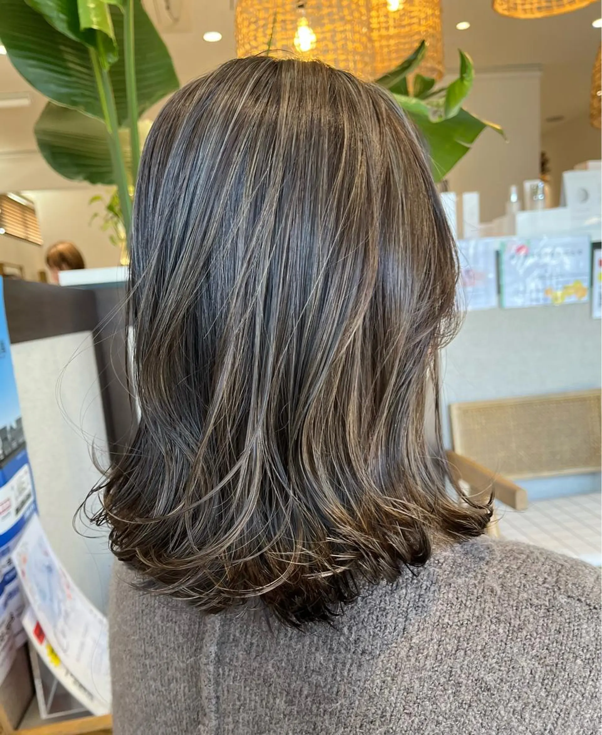 ミディアム カット ヘアカラー 和田 琉々香のヘアスタイル