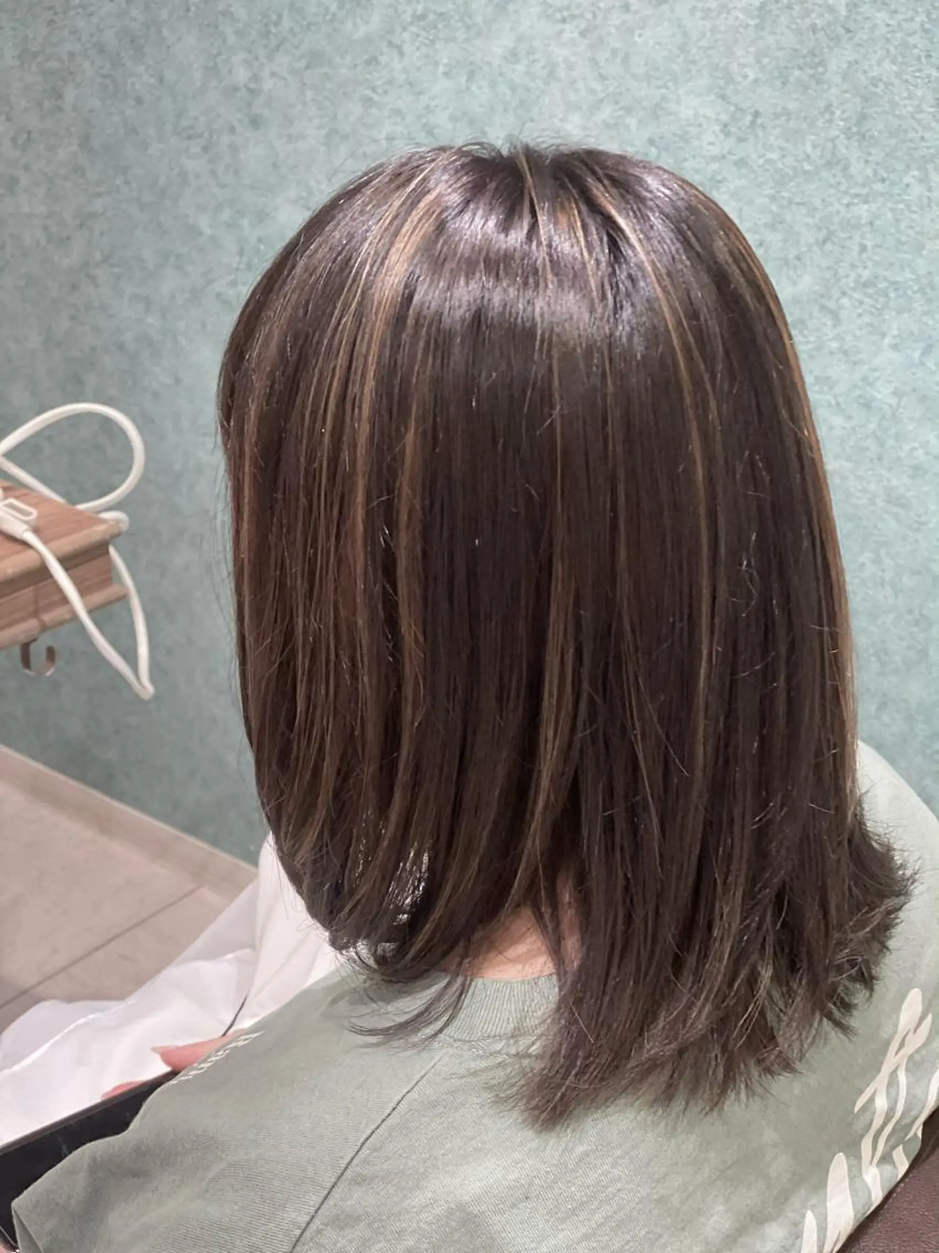 ミディアム カラー ハイライトカラー ハイライト ヘアカラー トリートメント 💎大人ハイライト 💎上杉一也💎のヘアスタイル