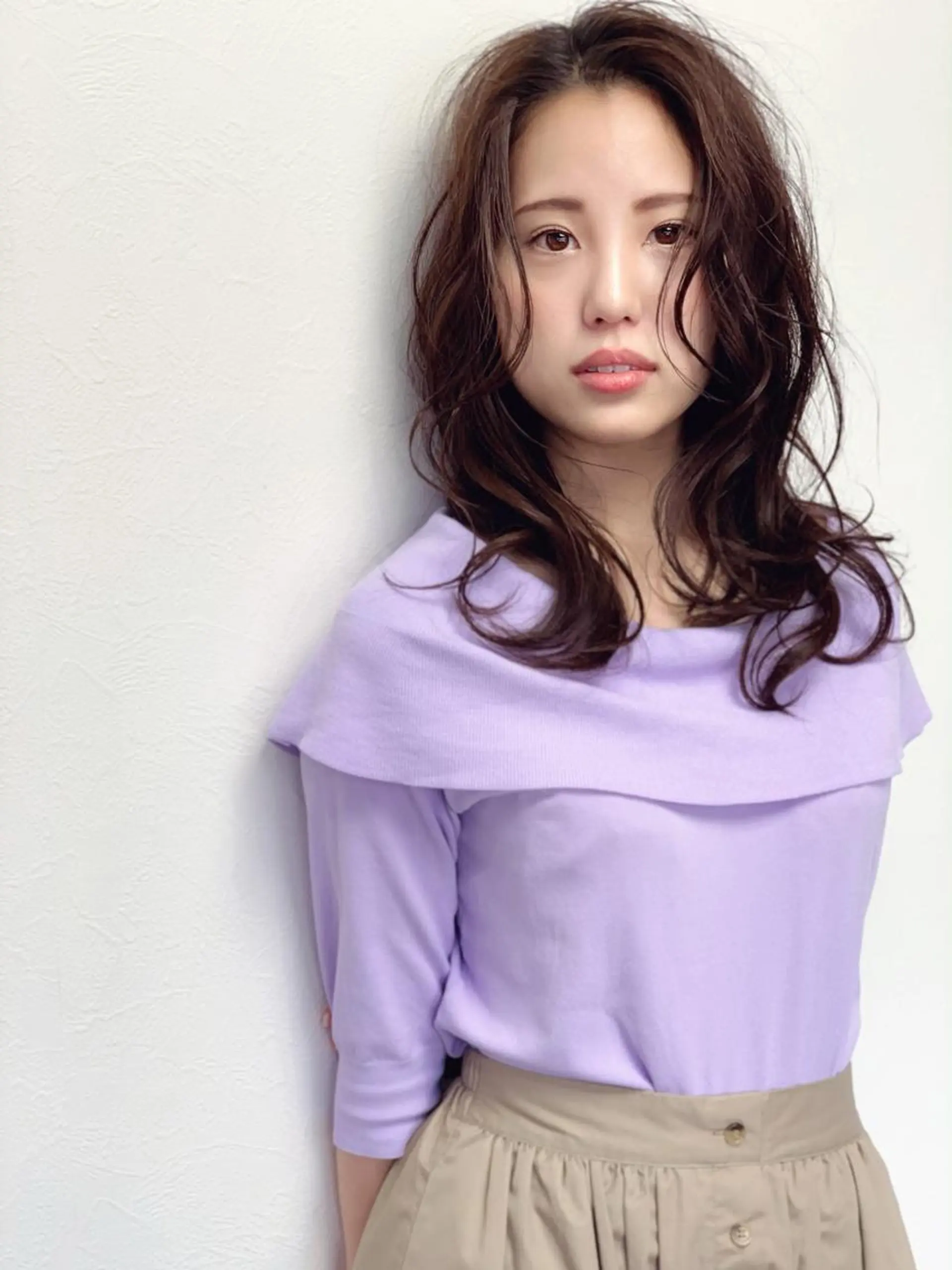 セミロング カラー パーマ ヘアアレンジ キッズ ネイル ブラウンカラー ナチュラルブラウン 顔周りカット トリートメント うざバング カット ヘアカラー トリートメント Relación / レラシオン所属・岩崎 克秀のヘアスタイル