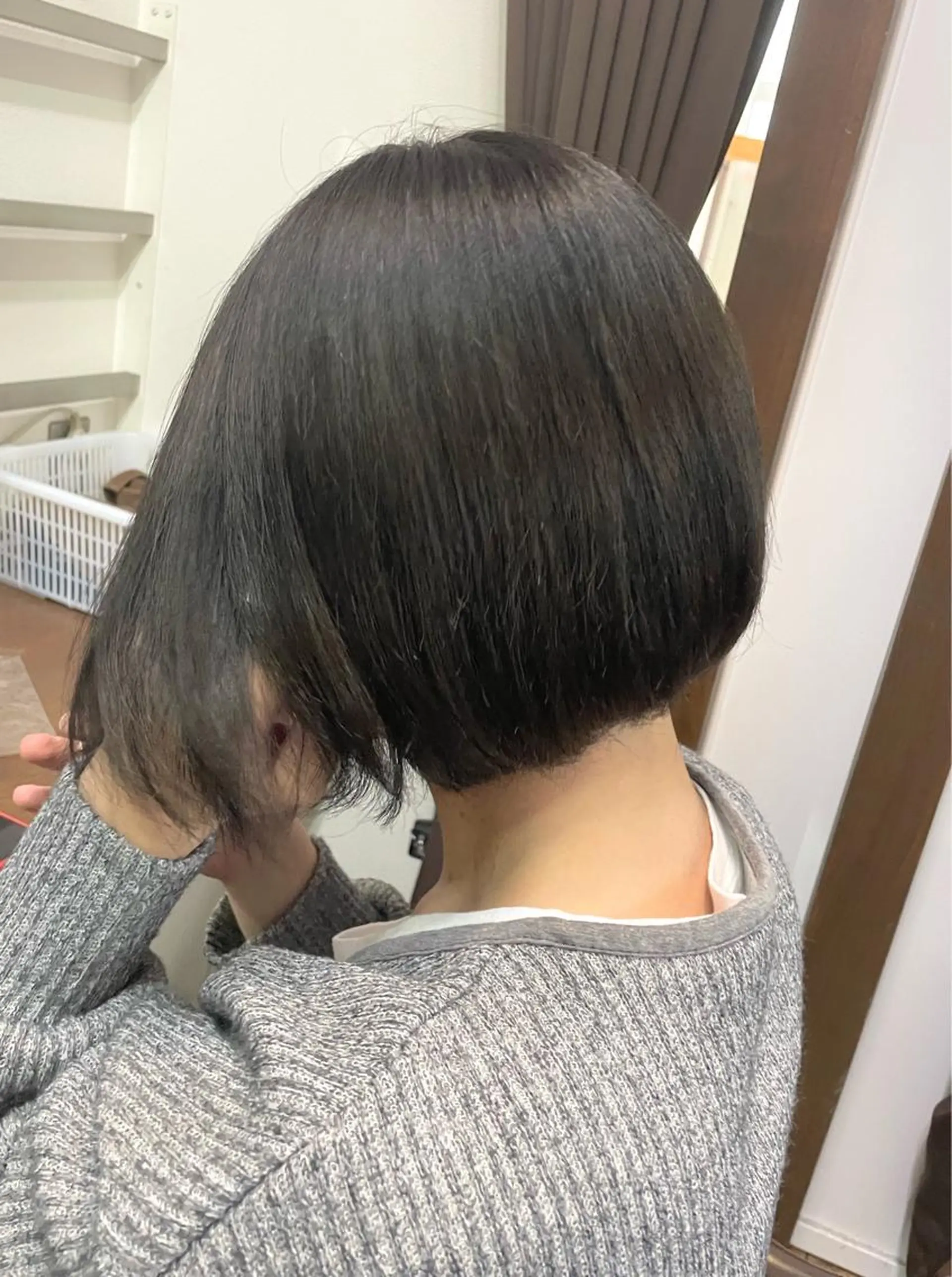 ショート カラー 中村 海波のヘアスタイル