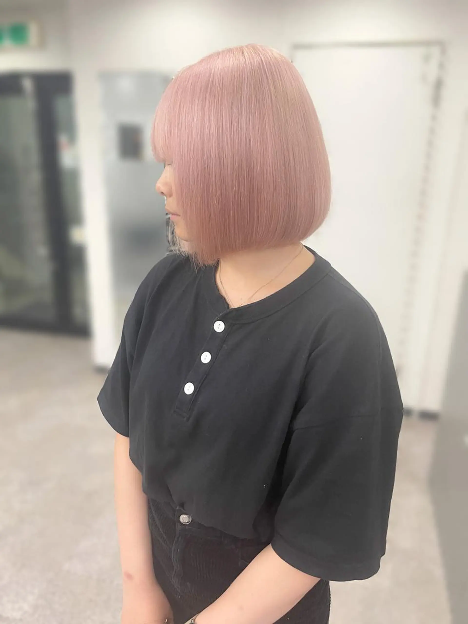 ショート カラー ブリーチ ハイトーンカラー ピンクカラー ホワイトピンク 髪質改善 ヘアカラー トリートメント ハイトーンエクステ 🎩カズキ🎩のヘアスタイル