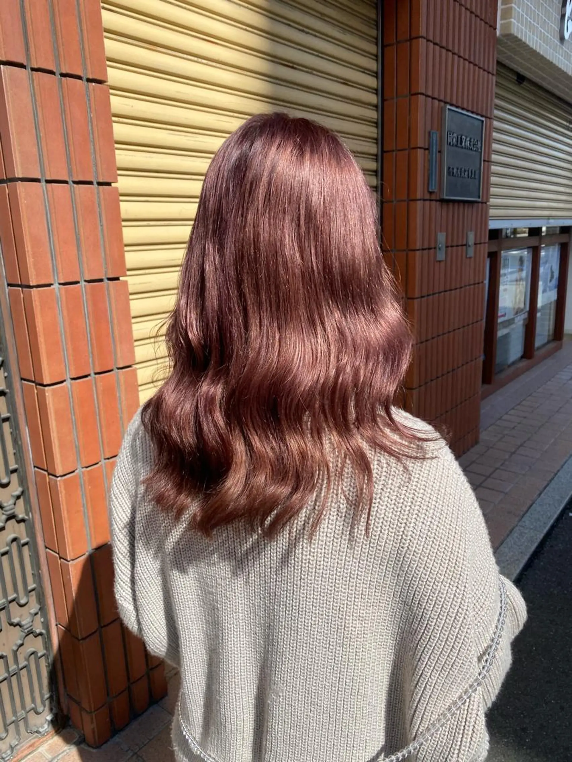 セミロング カラー ピンクカラー バイオレットカラー ヘアカラー 縮毛矯正とブリーチ /杉村凜汰郎のヘアスタイル