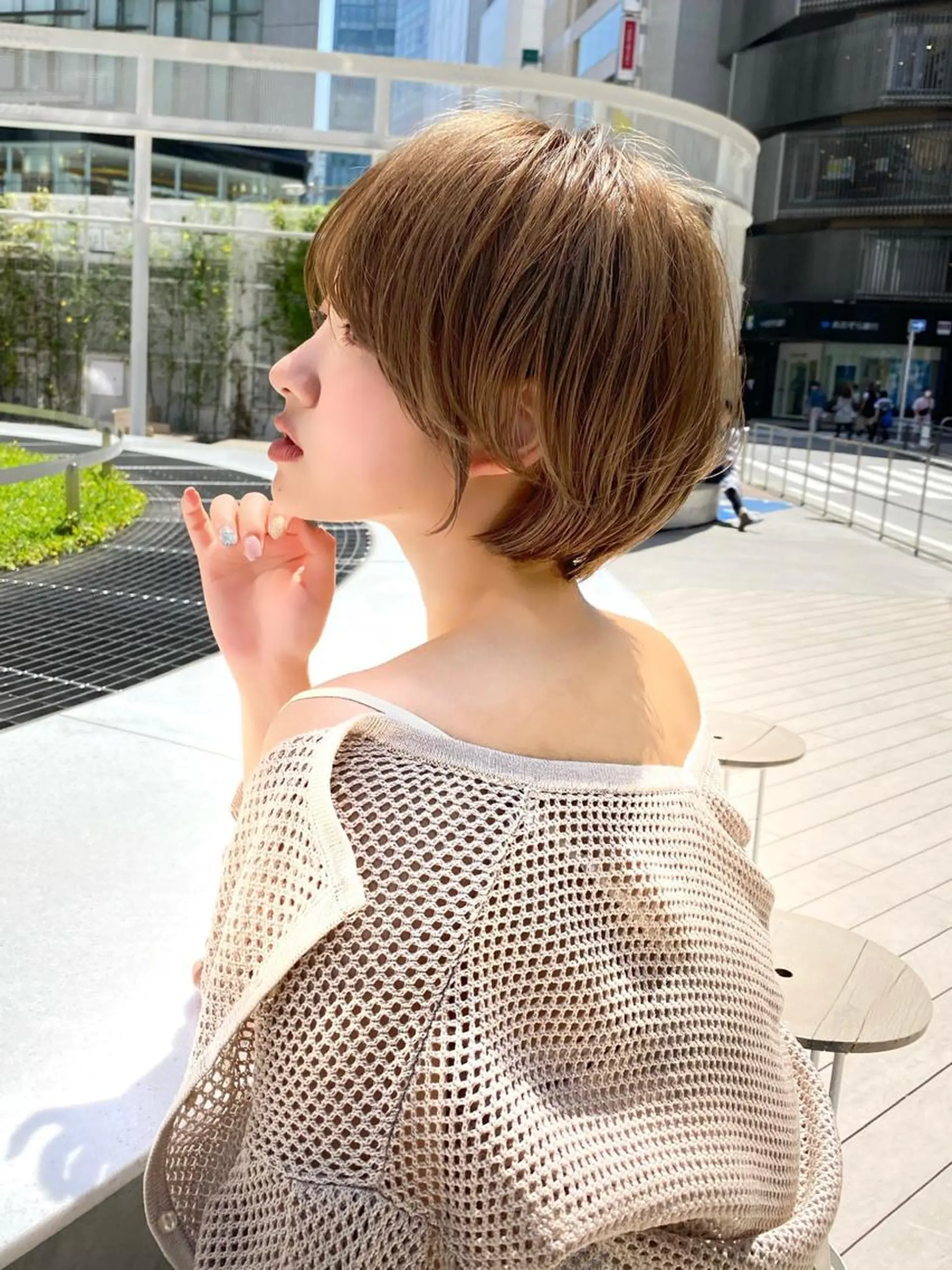 ショート カラー 切りっぱなしボブ ショートボブ ベージュカラー ブリーチ ケアブリーチ カット ヘアカラー トリートメント ショート、ボブの神✨ 峯朋也✂︎✨のヘアスタイル