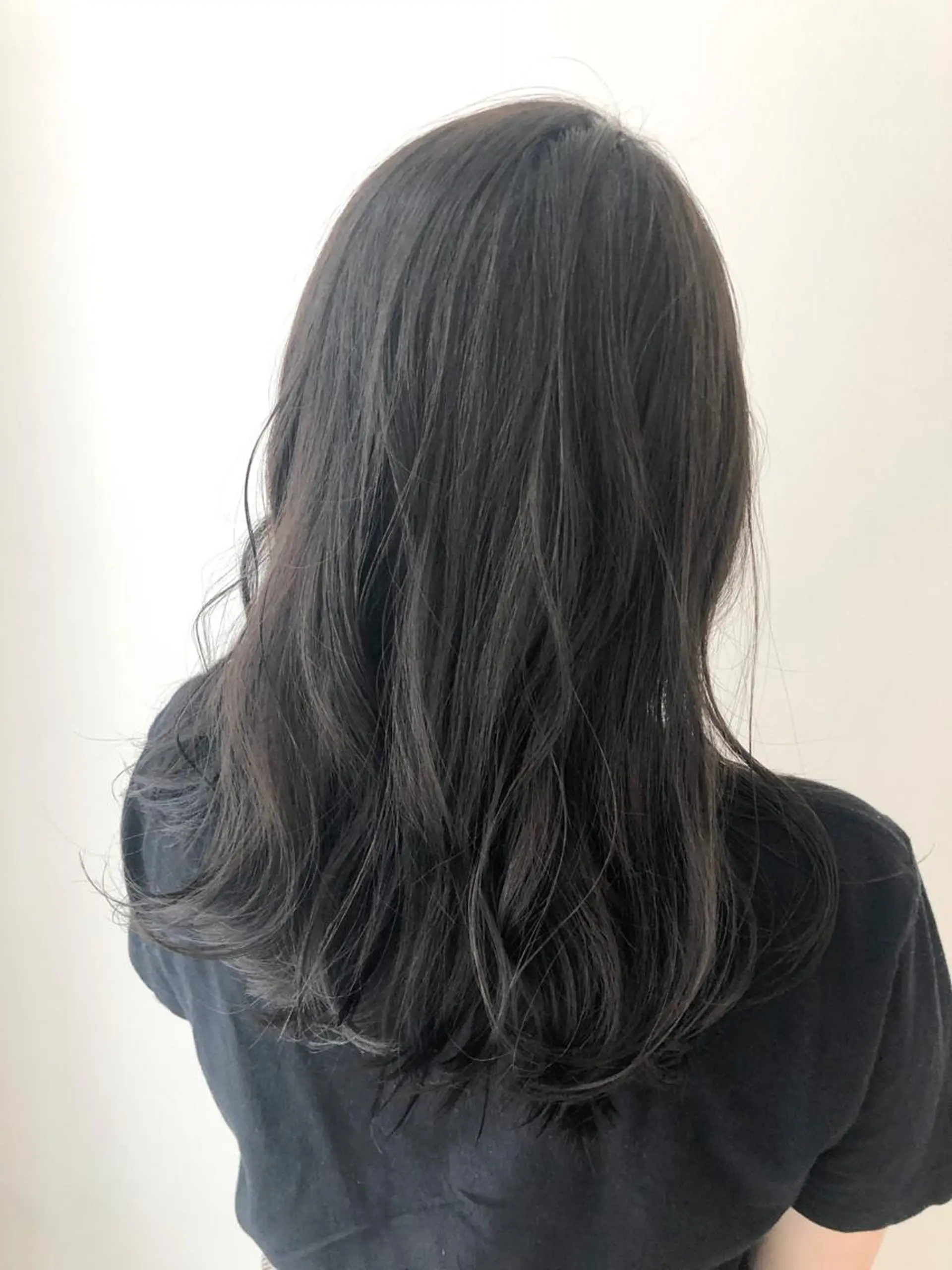 ロング ヘアカラー a .のヘアスタイル