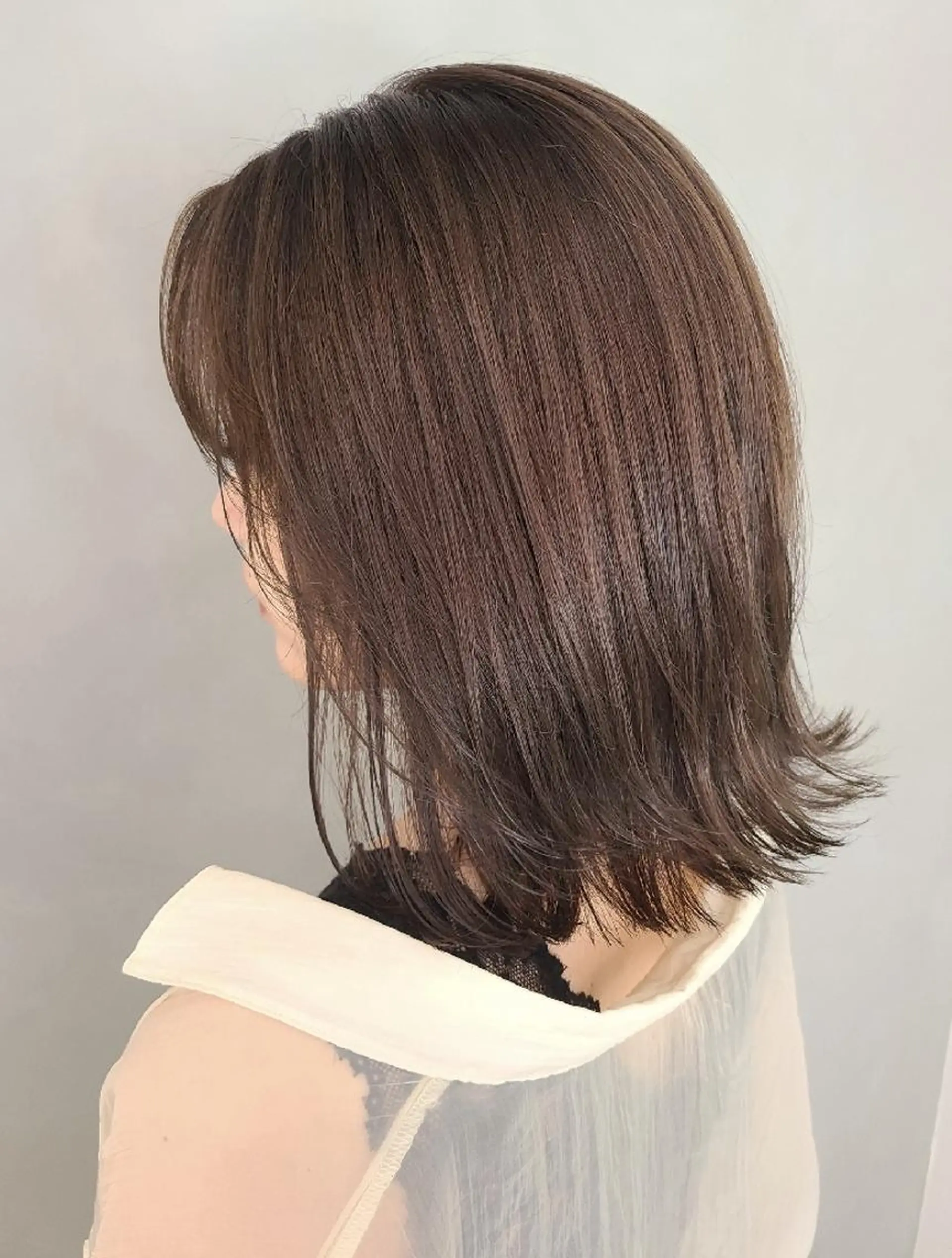 ミディアム カラー グレージュ カット ヘアカラー トリートメント カヤノ ミサキ𓇼𓆉 のヘアスタイル