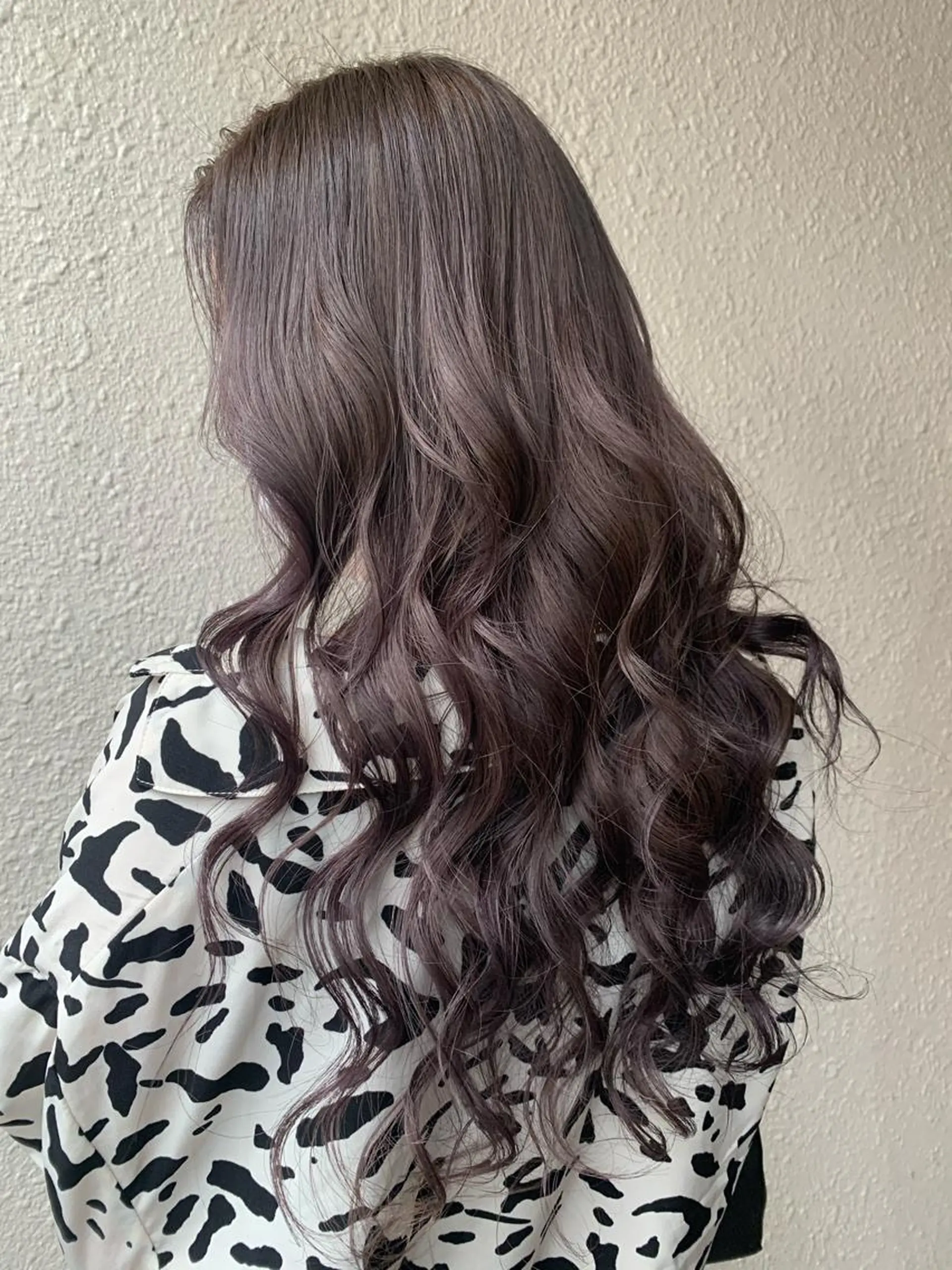 ロング カラー ラベンダーカラー ラベンダーグレー ヘアカラー サロウィン千葉所属・サロウィン千葉店 Toshikiのヘアスタイル