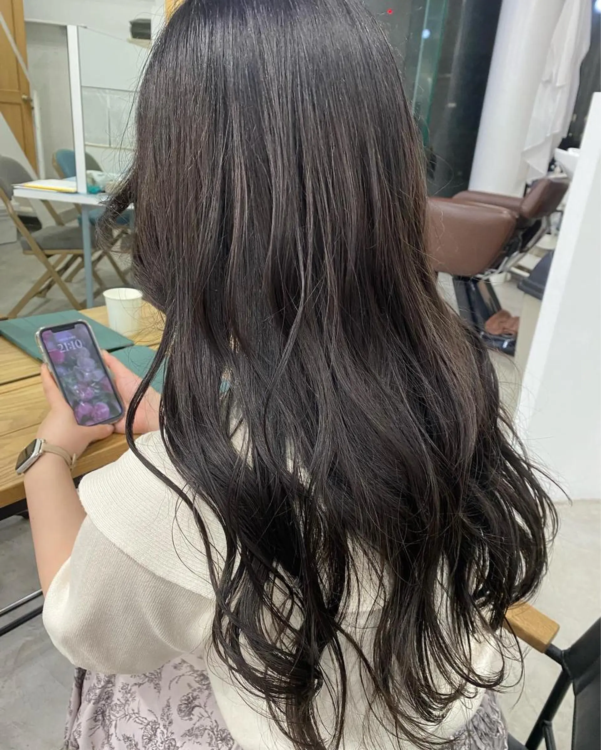 セミロング カラー グレージュ 艶 ケアブリーチ 🎀🩵RISAのヘアスタイル