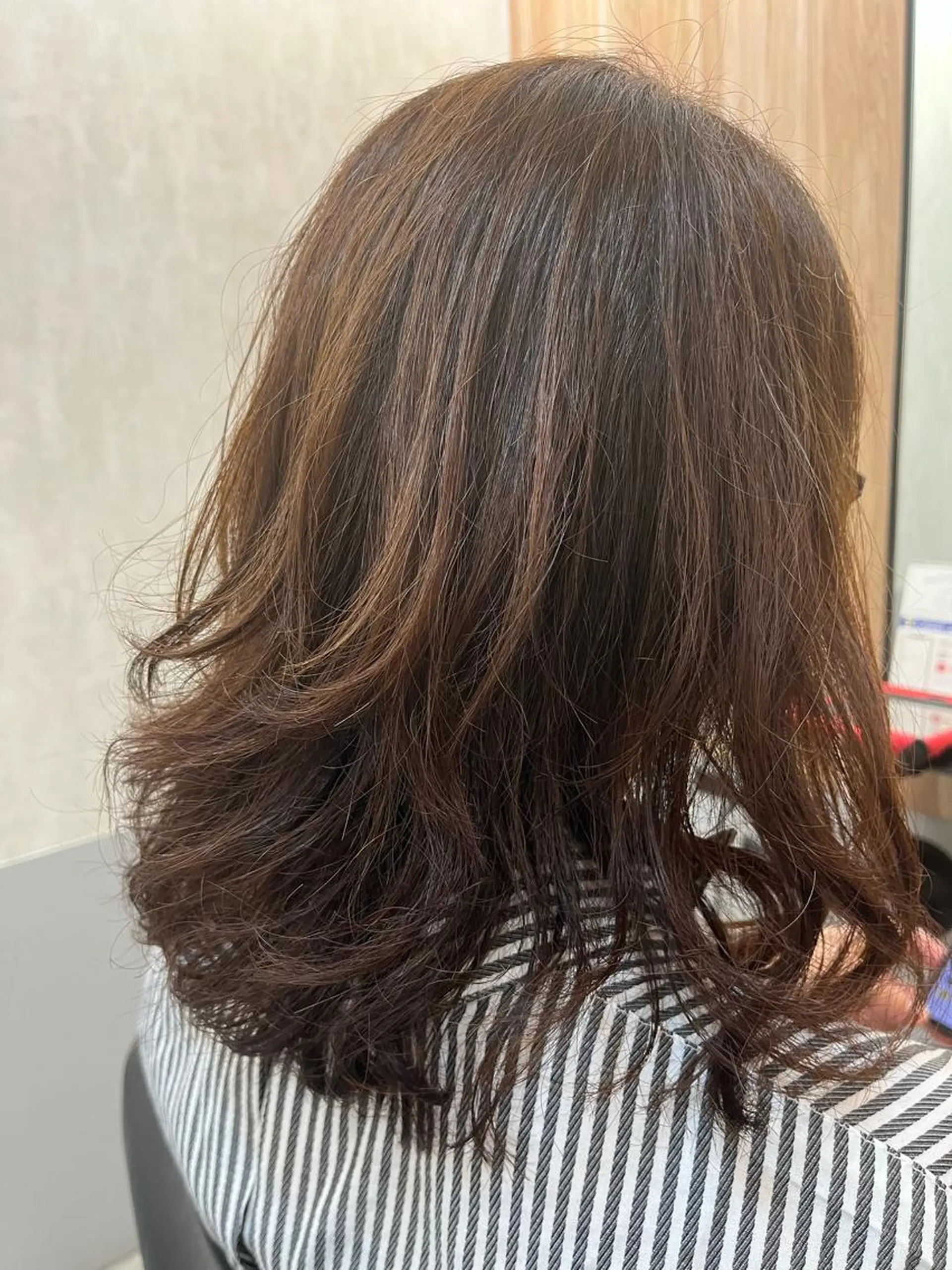 ミディアム ミディアムパーマ カット ヘアカラー GO TODAY SHAiRE SALON  神戸三宮店所属・ナチュラル艶々縮毛 矯正シェアサロンのヘアスタイル