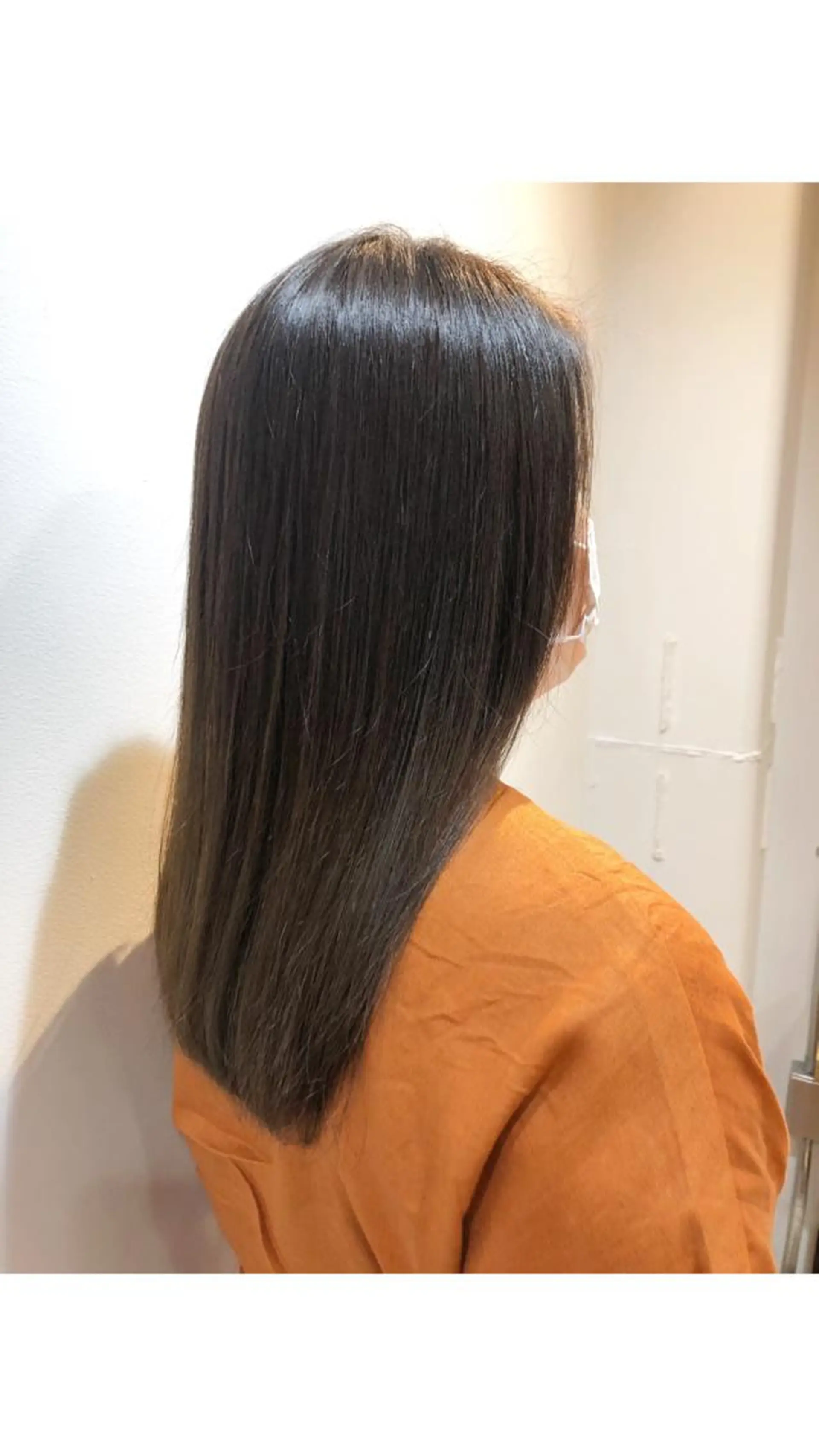 セミロング カラー あずまぐち めぐみのヘアスタイル