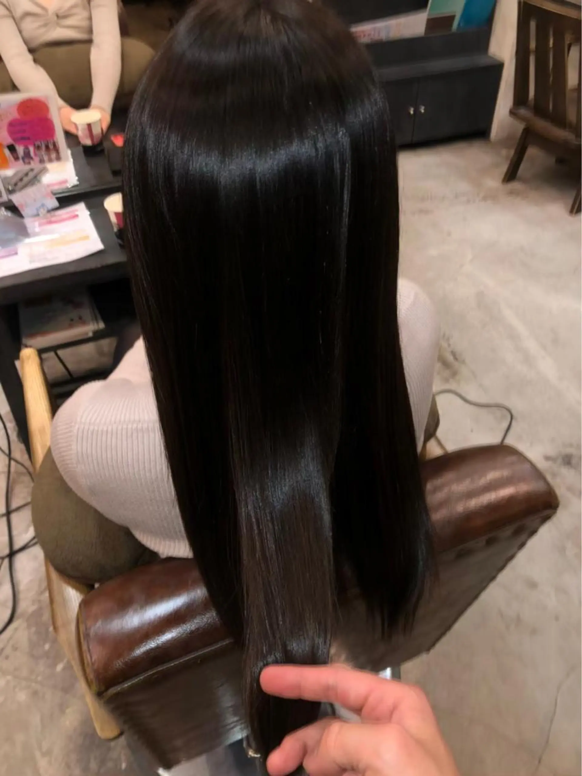 ロング トリートメント 🫧レイヤーお任せ ください🫧のヘアスタイル
