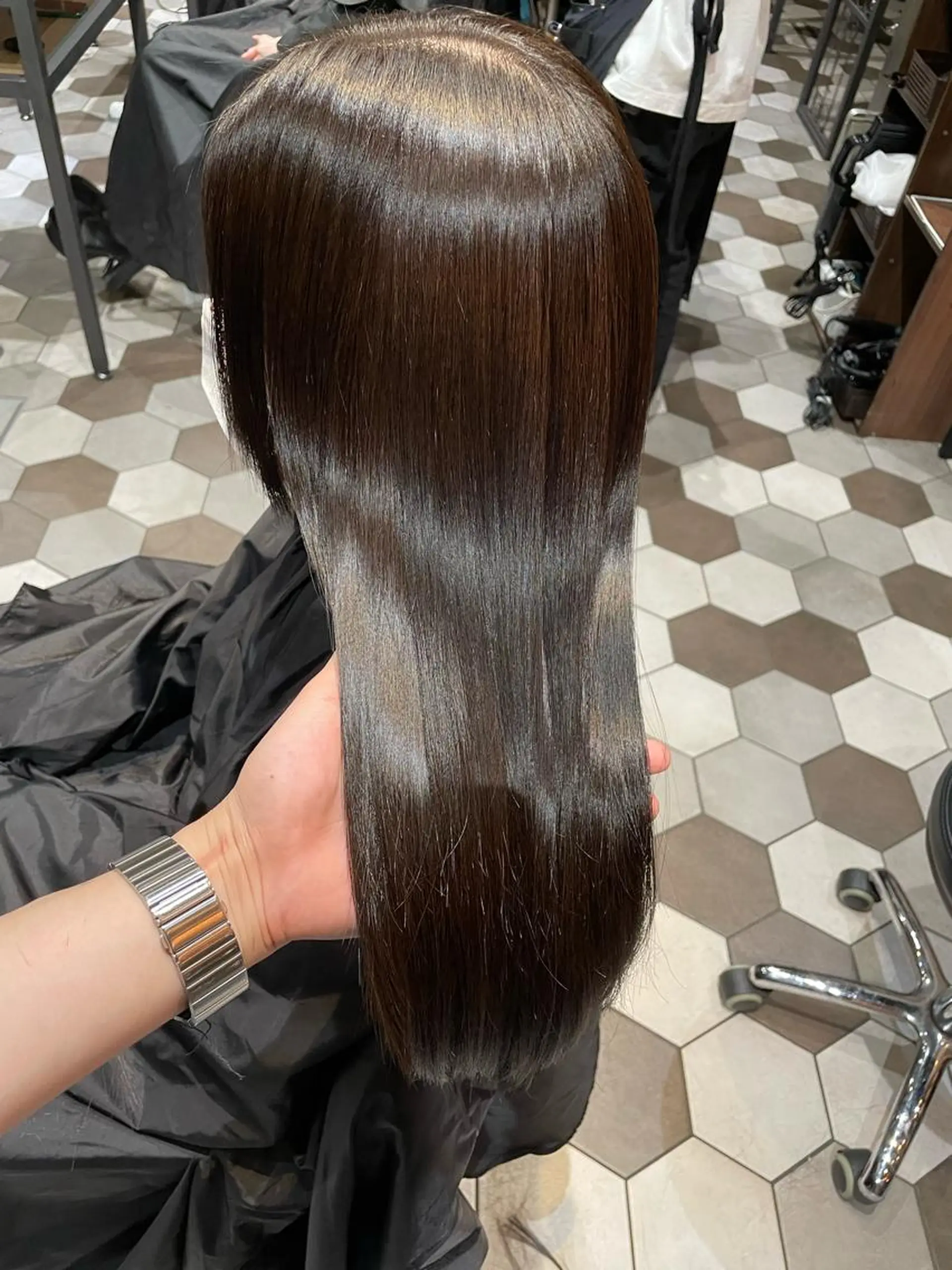 ロング カット 縮毛矯正 トリートメント 髪質改善、縮毛矯正 酸性縮毛矯正のヘアスタイル