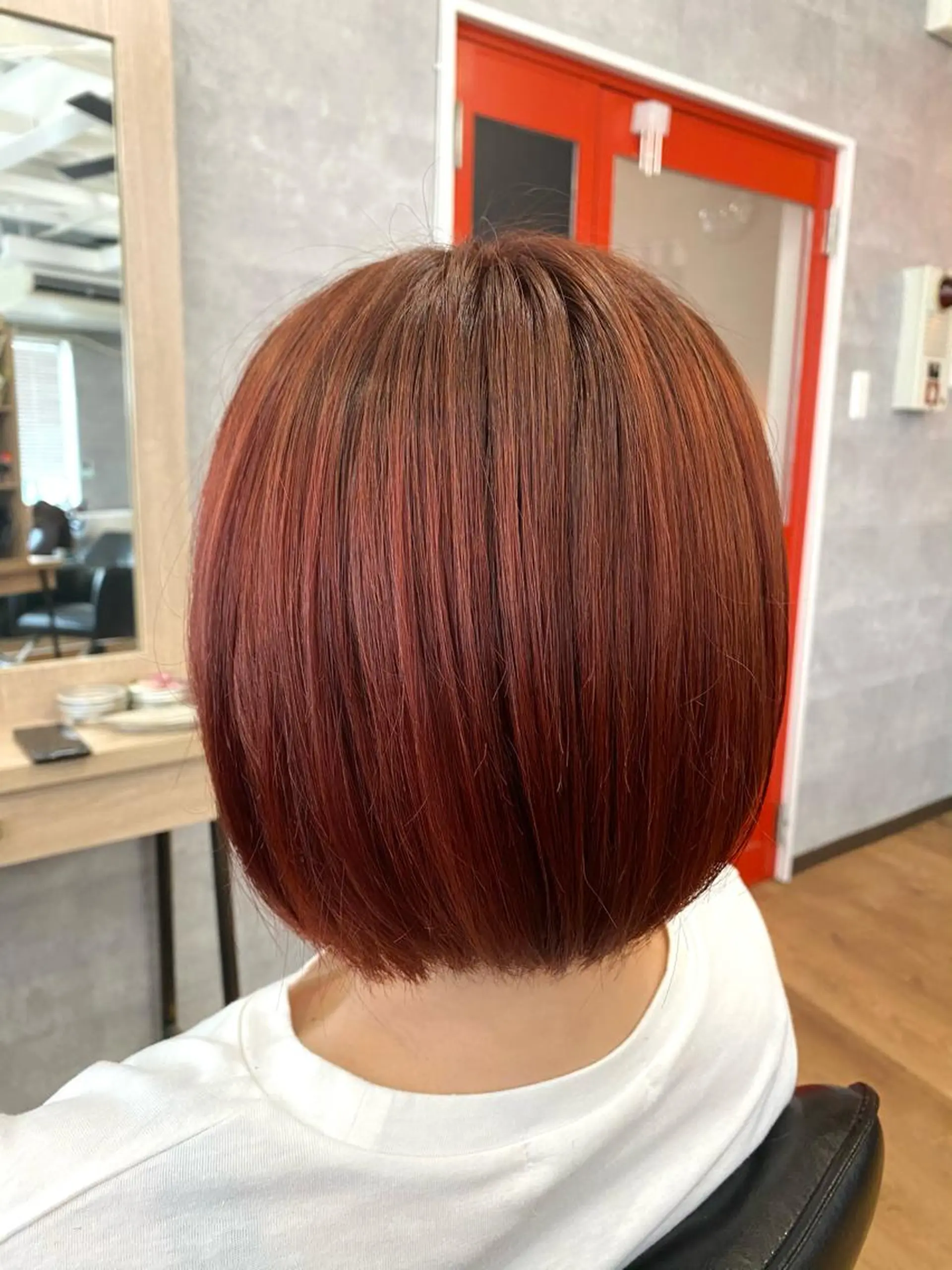 ミディアム _White所属・ＳＨＩ ＺＵのヘアスタイル