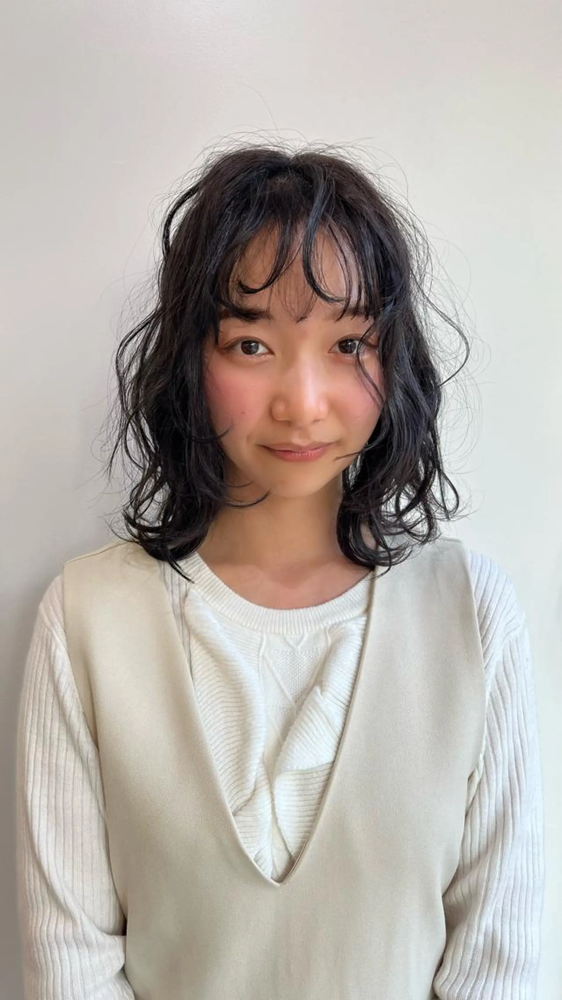 ミディアム KOCHAB 中村穂風のヘアスタイル