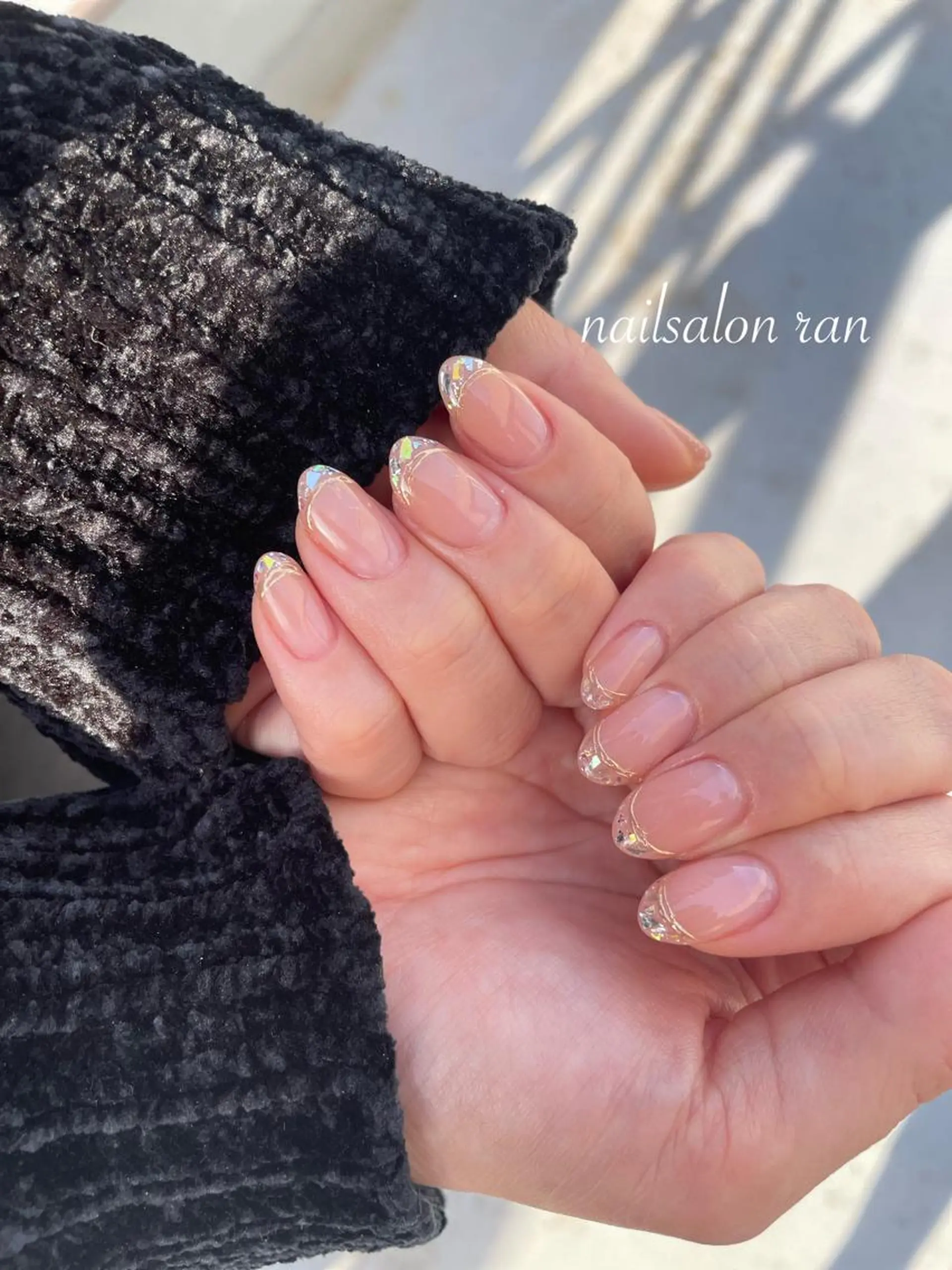 ネイル フレンチネイル ガラスフレンチ nailsalon ranのネイルデザイン