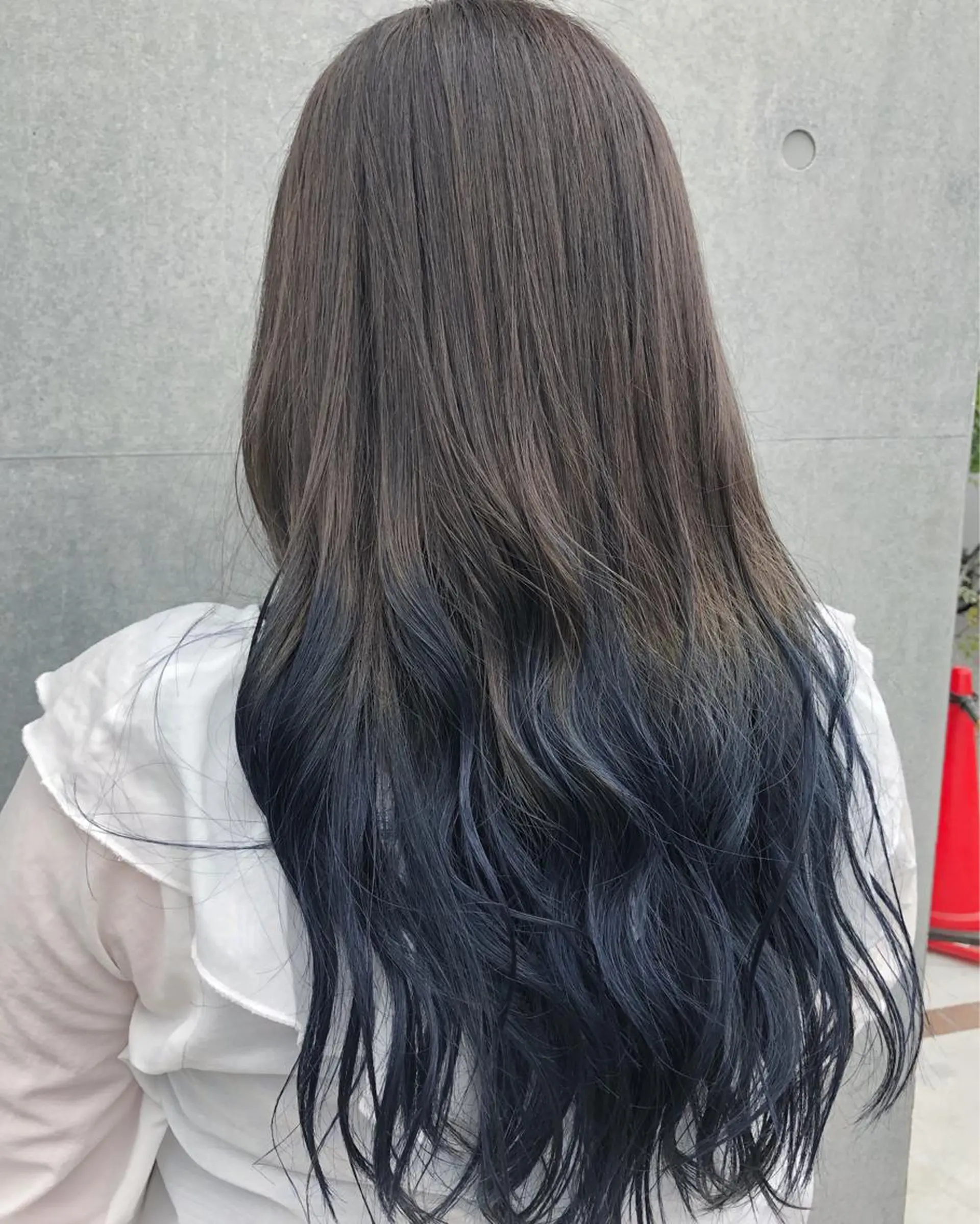 ロング カラー ブルーカラー グラデーションカラー 縮毛矯正 edge.所属・くまがい みゆ【edge.】のヘアスタイル