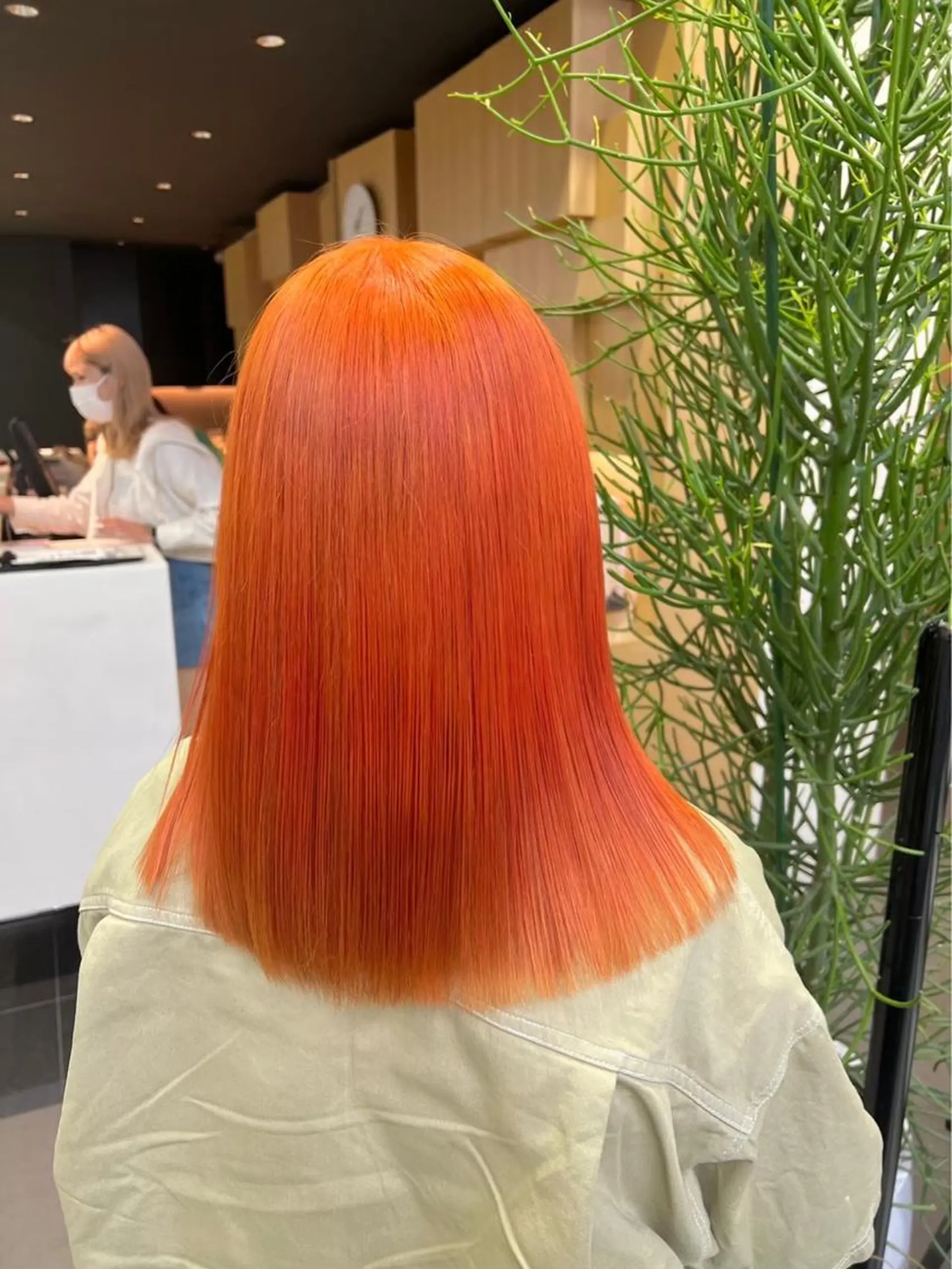 ロング カラー メンズカットパーマ 【フェザーパーマ】のヘアスタイル