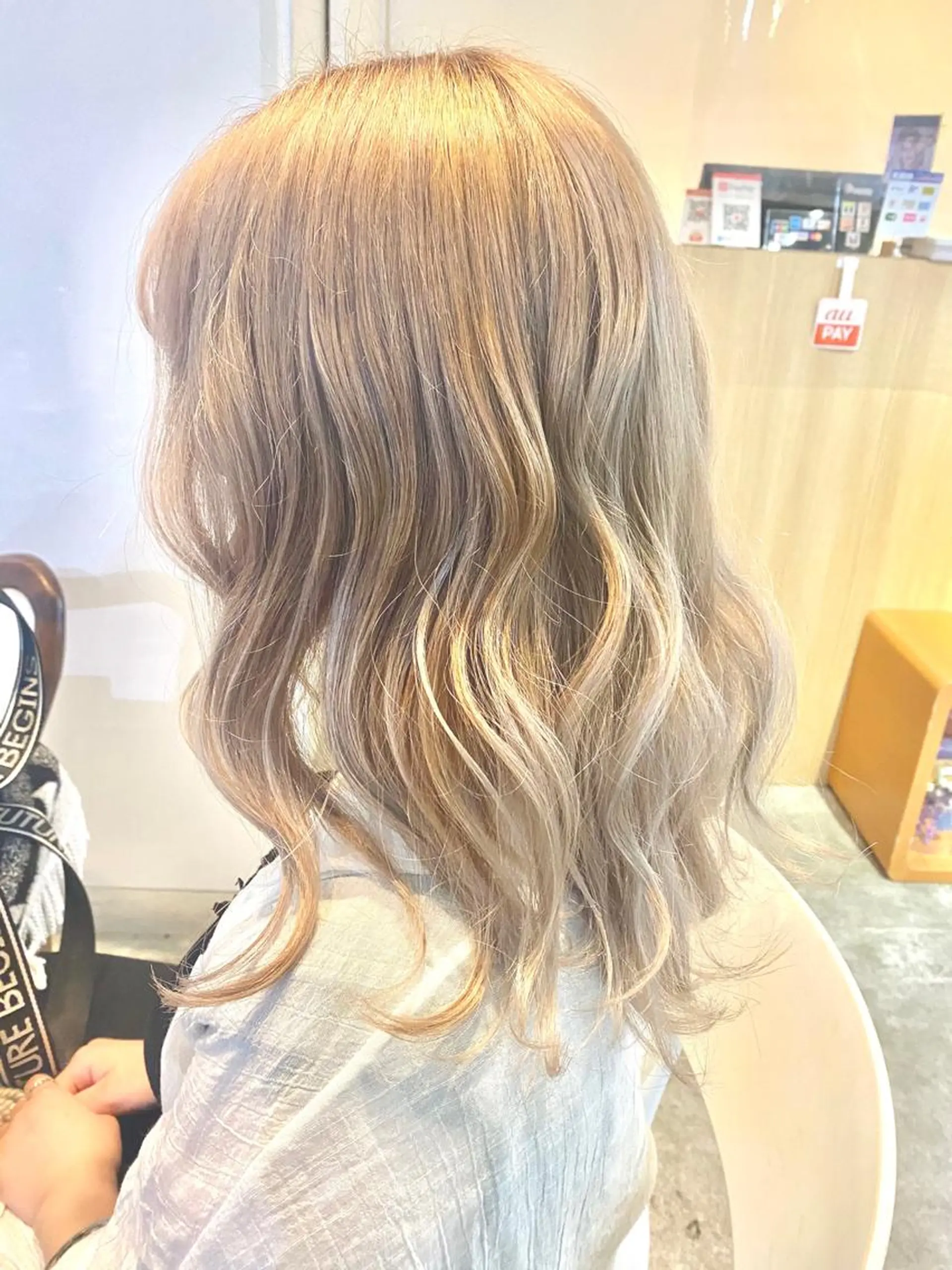 カラー 仲丸 茜のヘアスタイル