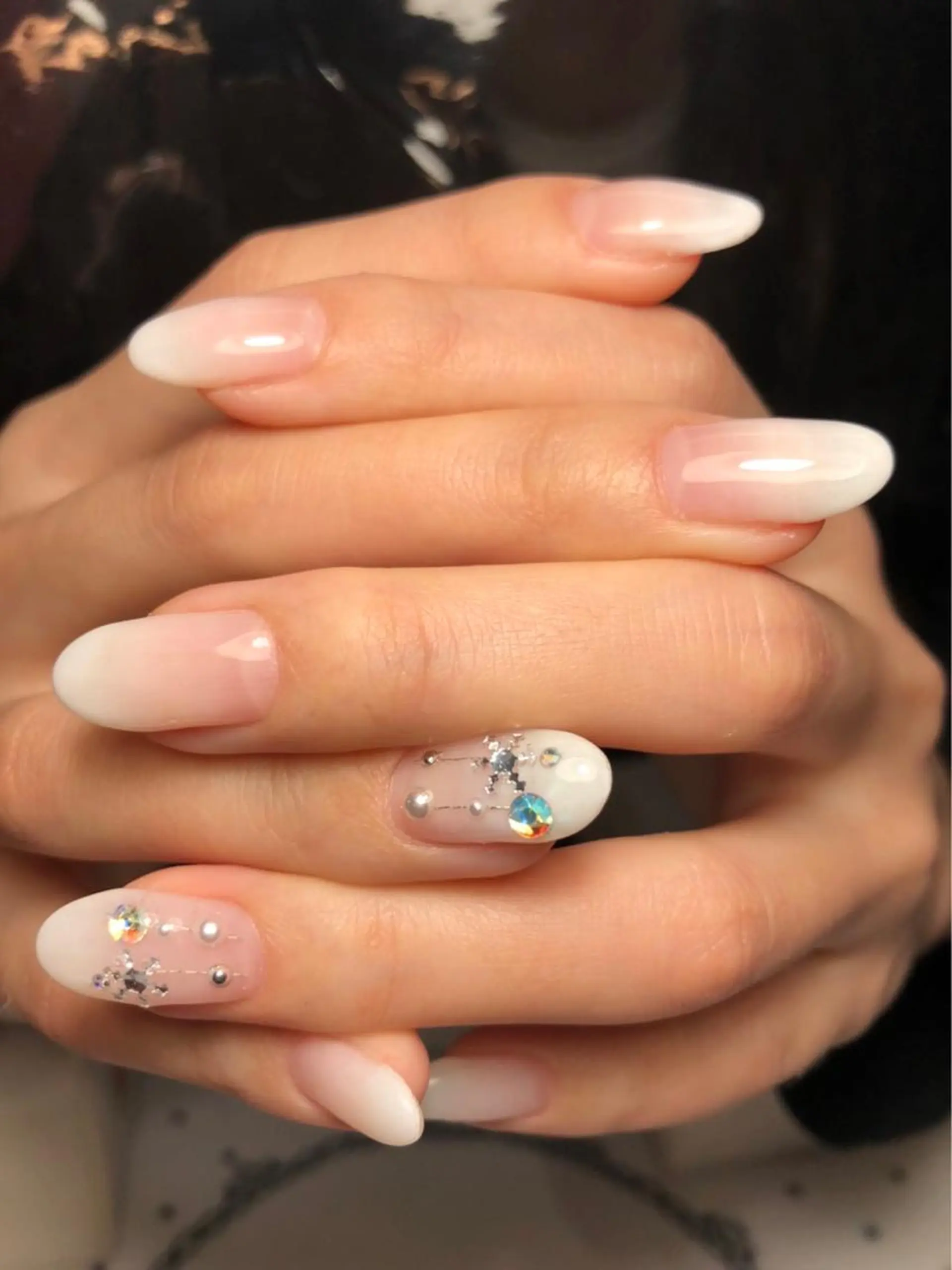 ネイル アートネイル ストーンネイル Minna 　eyelash&nail所属・Minna 河原のネイルデザイン