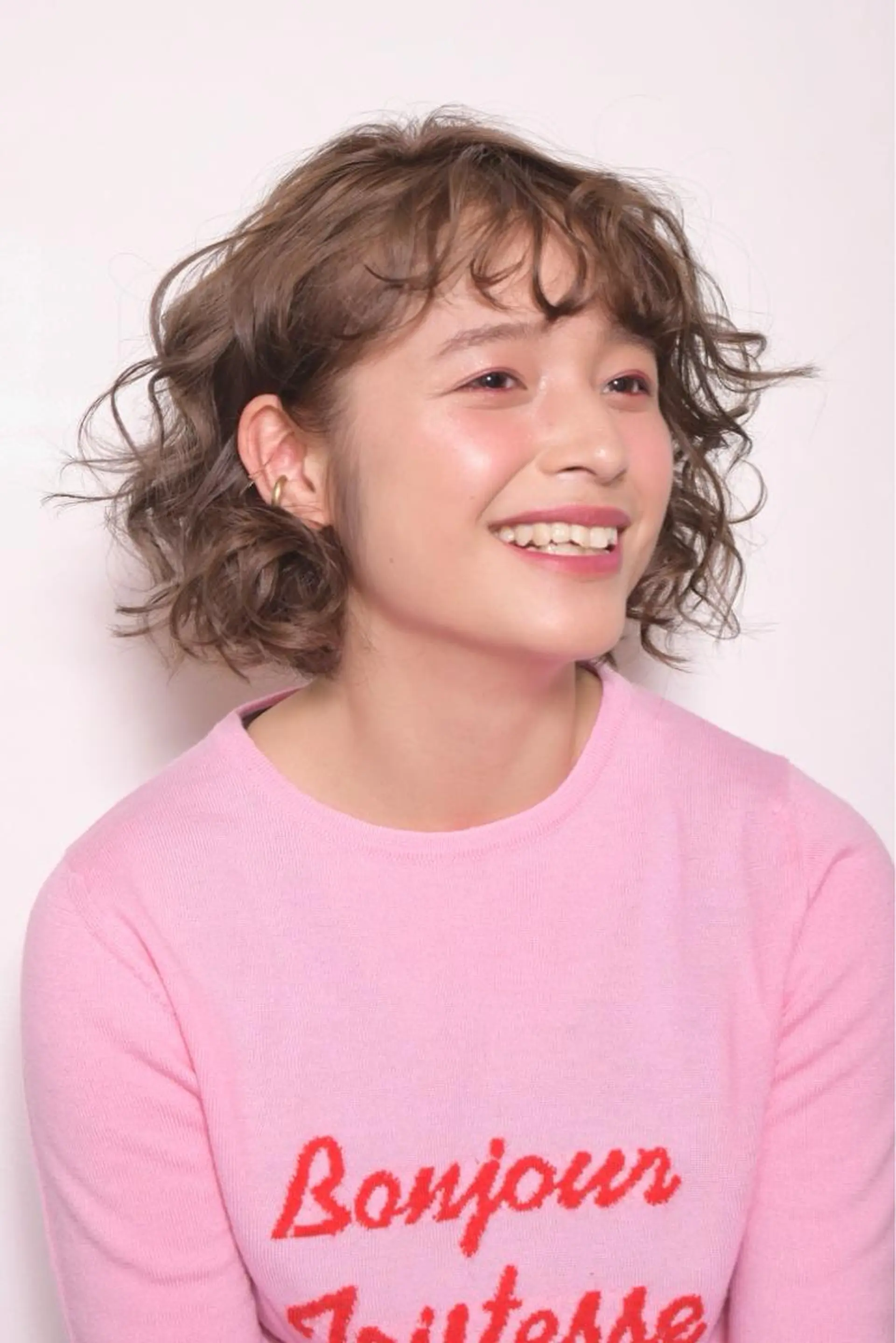 ミディアム カラー パーマ ミディアムパーマ ボブ AND THE BRICKS所属・AND THE BRICKS北川珠紀の眉毛・アイブロウイメージ