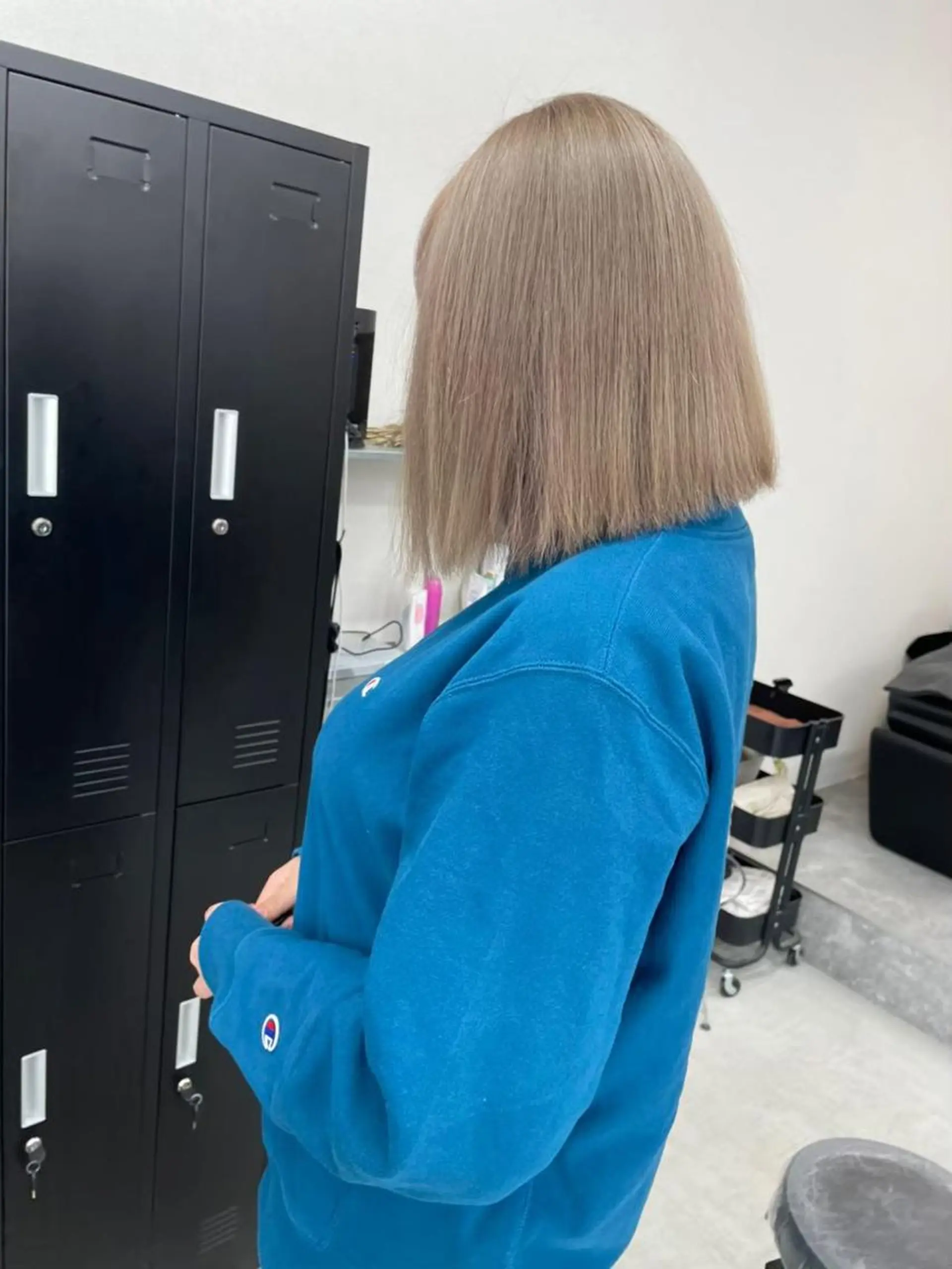 ミディアム カラー パーマ キッズ アイブロウ マツエク・マツパ メンズ ヘアアレンジ ネイル ショートボブ ミディアムパーマ メンズバレイヤージュ メンズブリーチ メンズハイライト ケアカラーデザイナー 心斎橋/加山のヘアスタイル