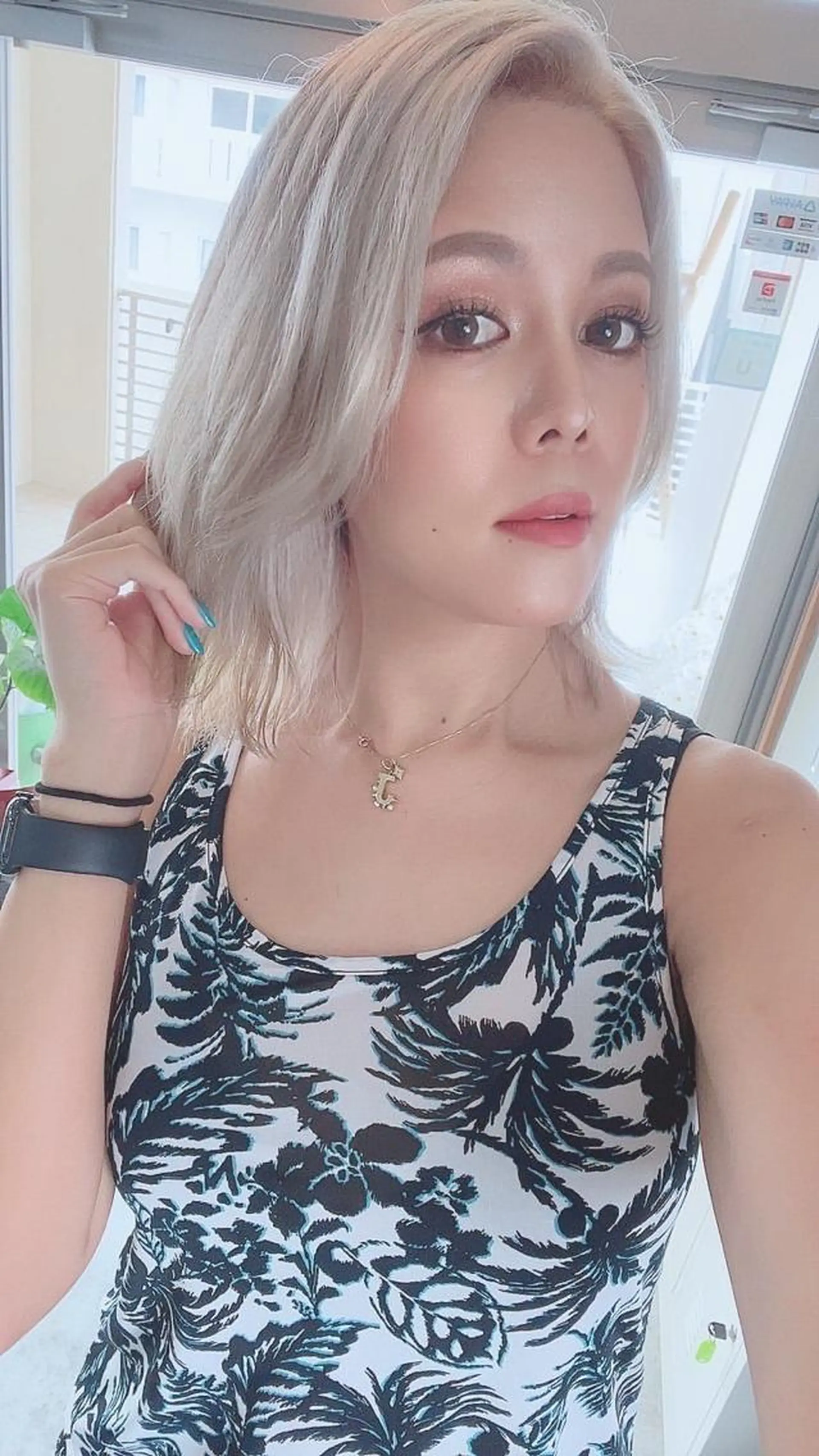 ショート アッシュ 韓国風カラー ボブ ハイライト 韓国風ヘア and K所属・and K 那覇小禄店のヘアスタイル