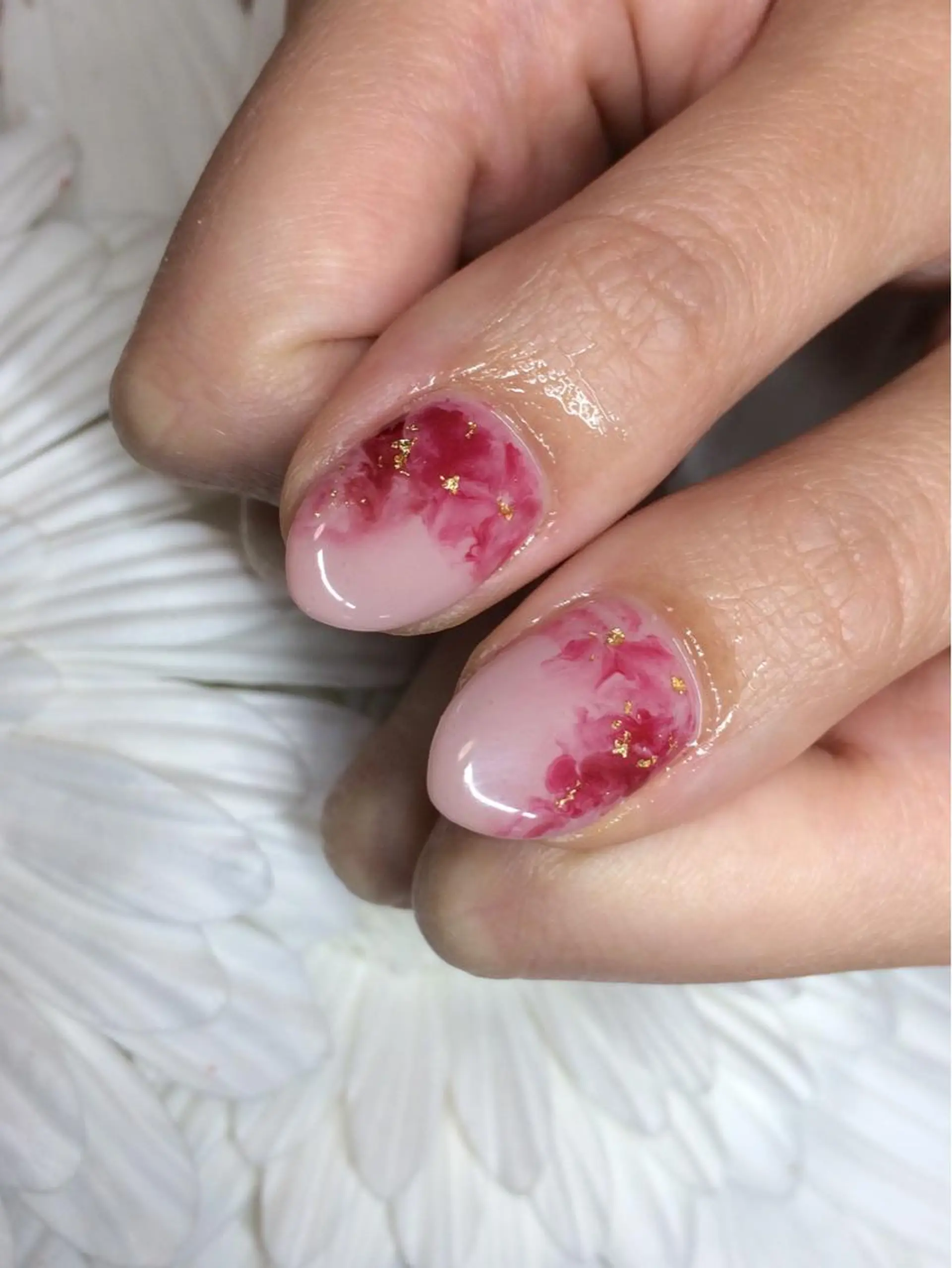 ネイル フラワーネイル ニュアンスネイル Nailsalon E's cafeのネイルデザイン