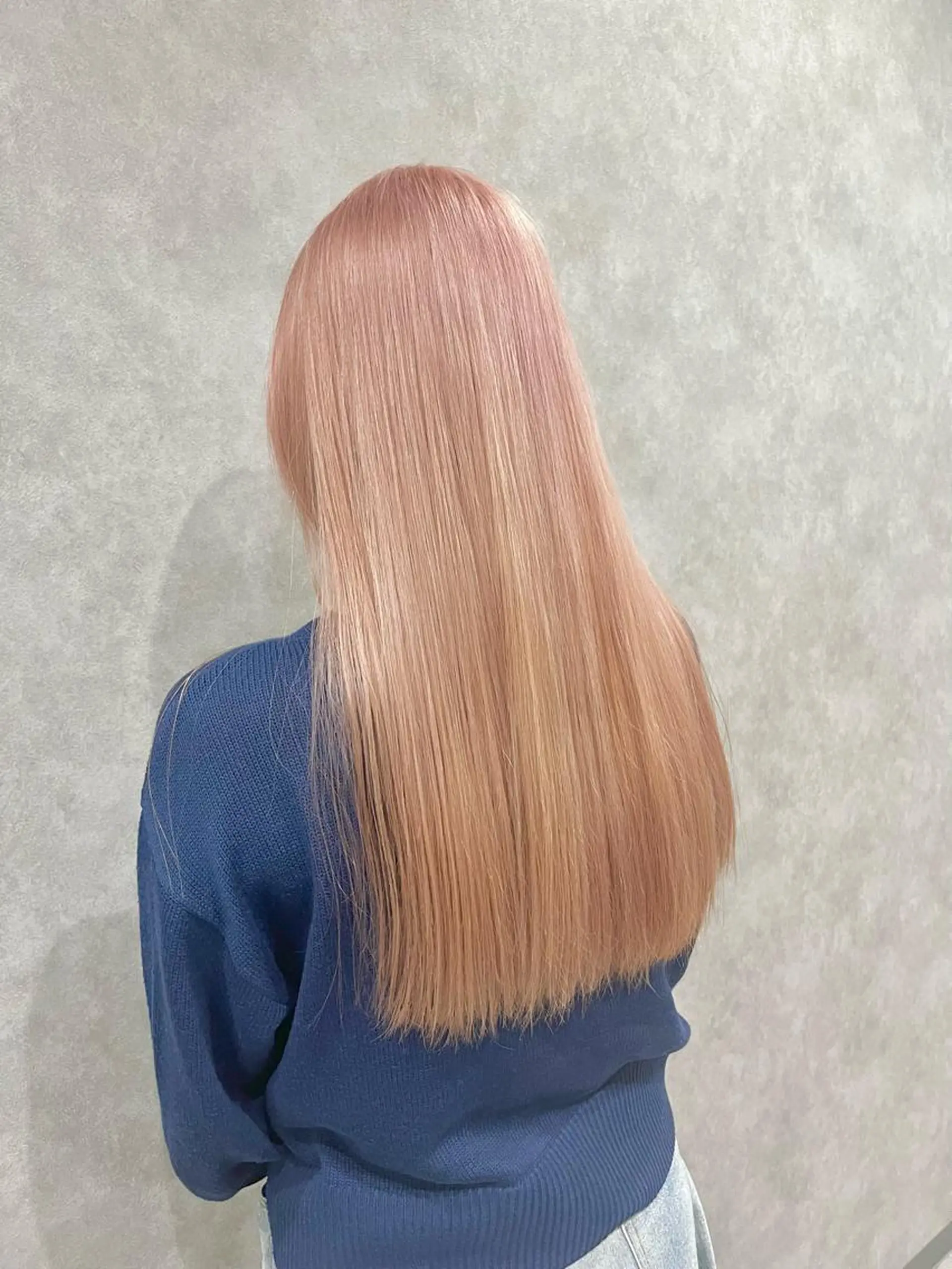 ロング カラー ベージュカラー ピンクカラー ピンクベージュ ヘアカラー トリートメント FUJINO RYOのヘアスタイル