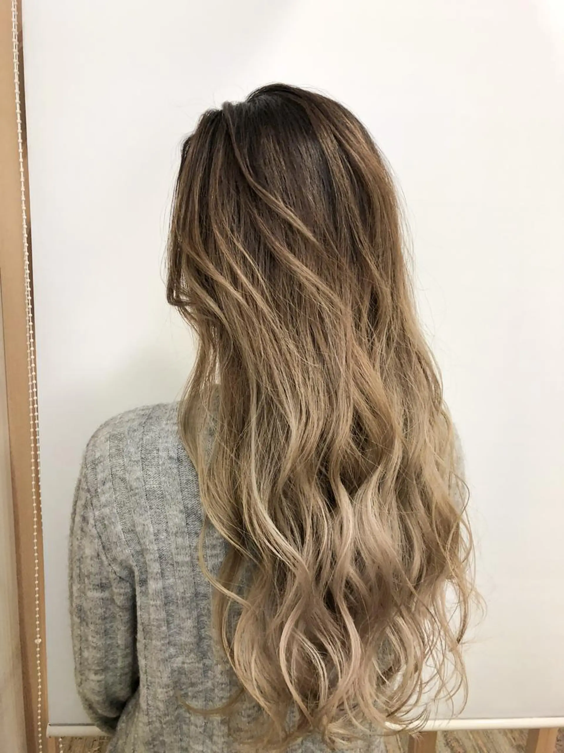 ロング カラー グラデーションカラー ハイライトカラー ハイライト WONK. ウォンク 心斎橋のヘアスタイル