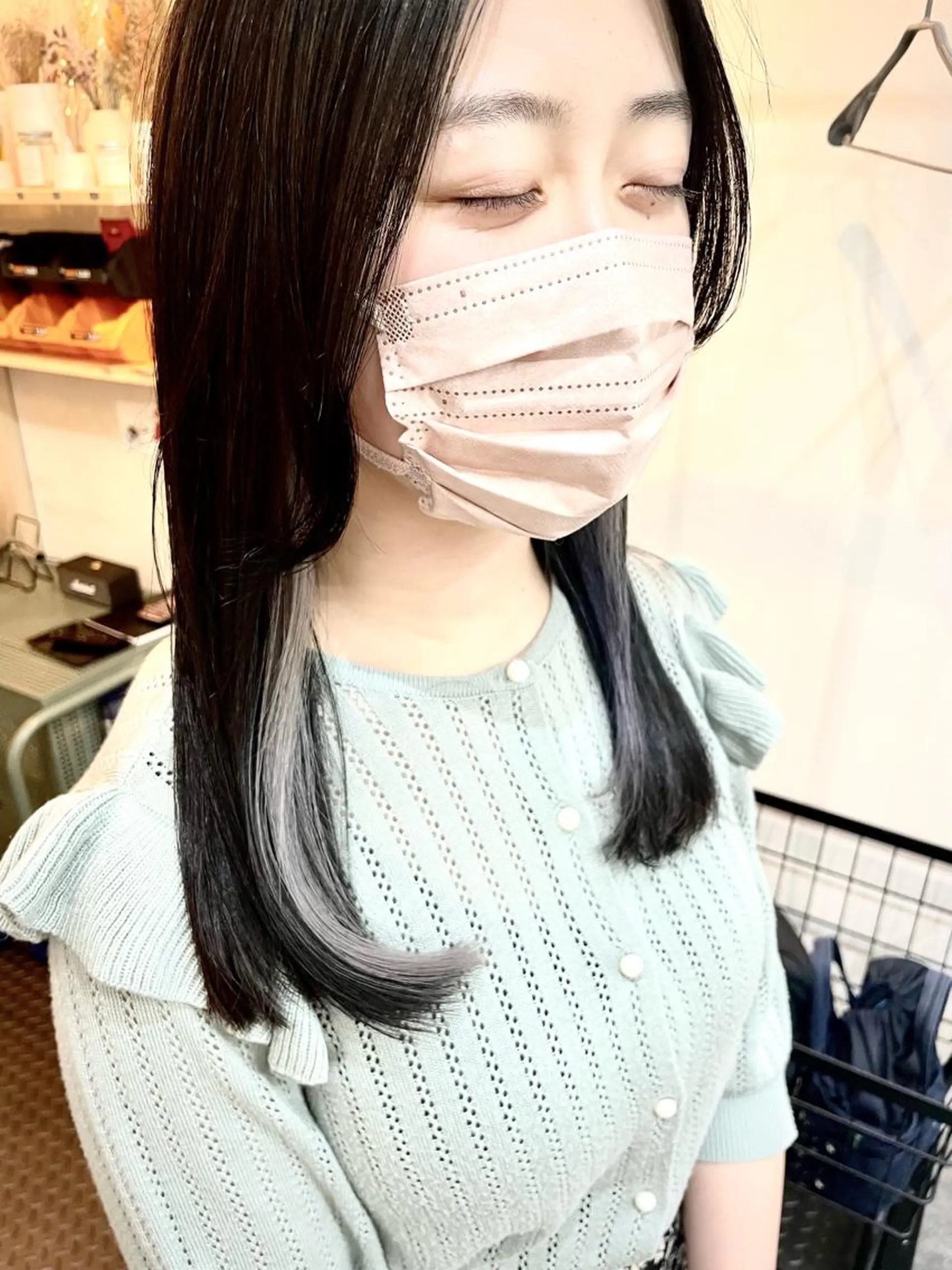 ロング カラー イヤリングカラー ヘアカラー SUN GLOW  サングロウ所属・ナカノメ トシアキのヘアスタイル