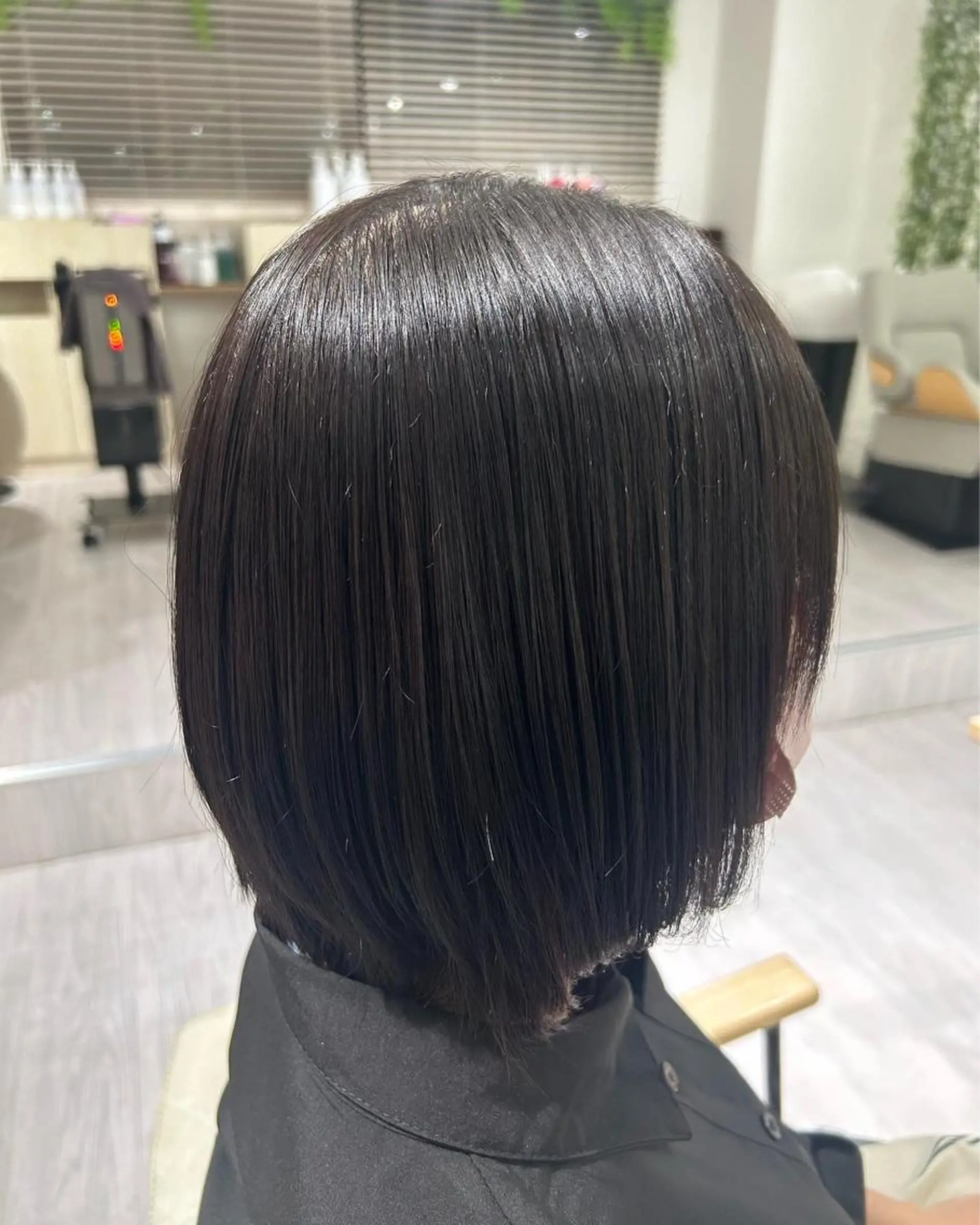 ミディアム カラー パーマ オリーブ・赤み消し 💚MAKOTO💚のヘアスタイル