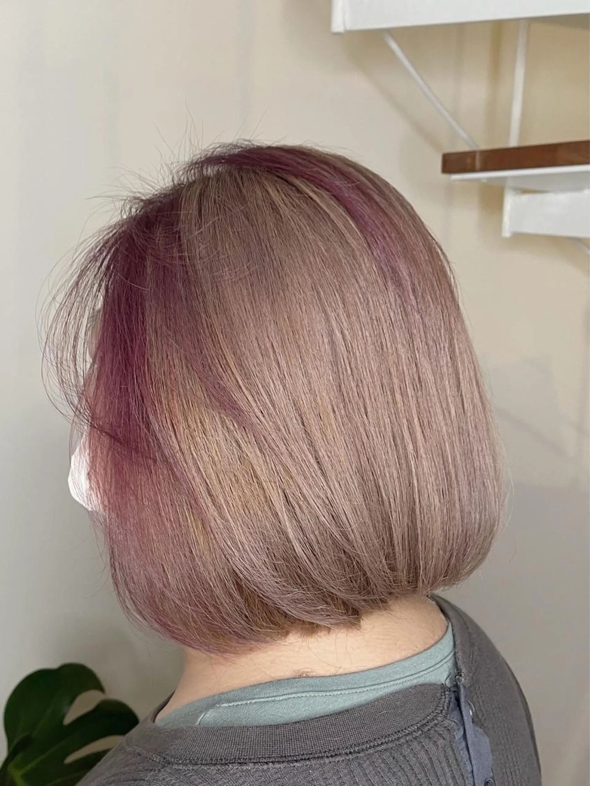 ショート カラー アッシュ ミストバング ベージュカラー ブリーチ ケアブリーチ peakshair所属・北堀江メンズパーマ 特化◎下村悠人のヘアスタイル