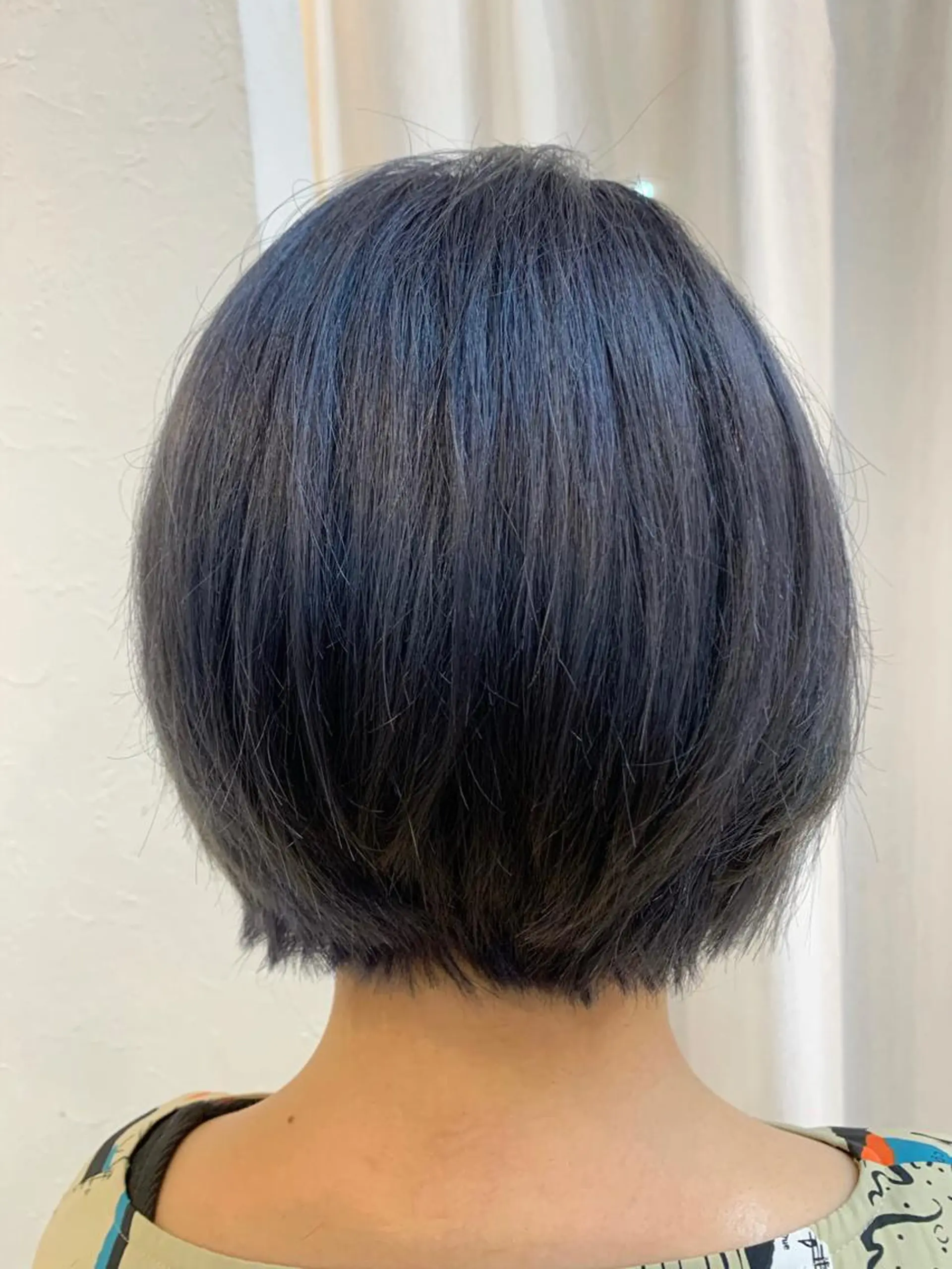 ショート カラー ブリーチ バイオレットカラー カット ヘアカラー yuri🌼 N°＋uta*天王寺のヘアスタイル