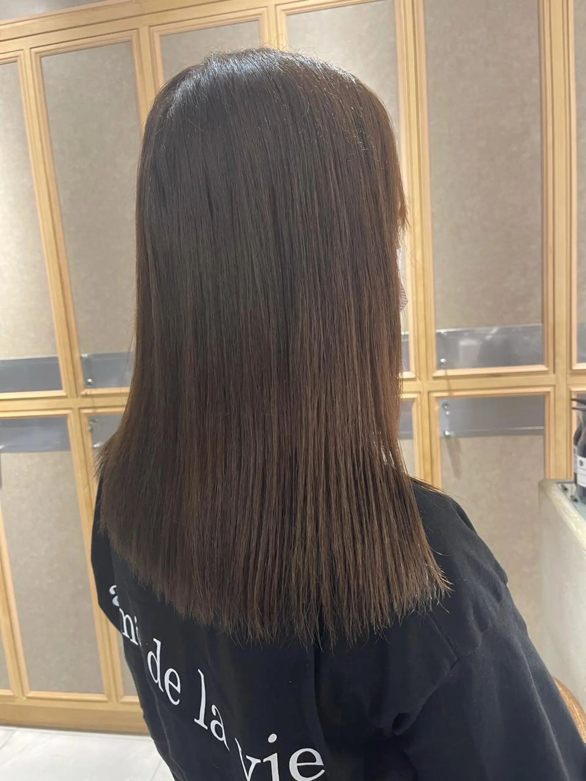 セミロング カラー ベージュカラー オリーブベージュ ラベンダー/レイヤー カット🤎mamiのヘアスタイル