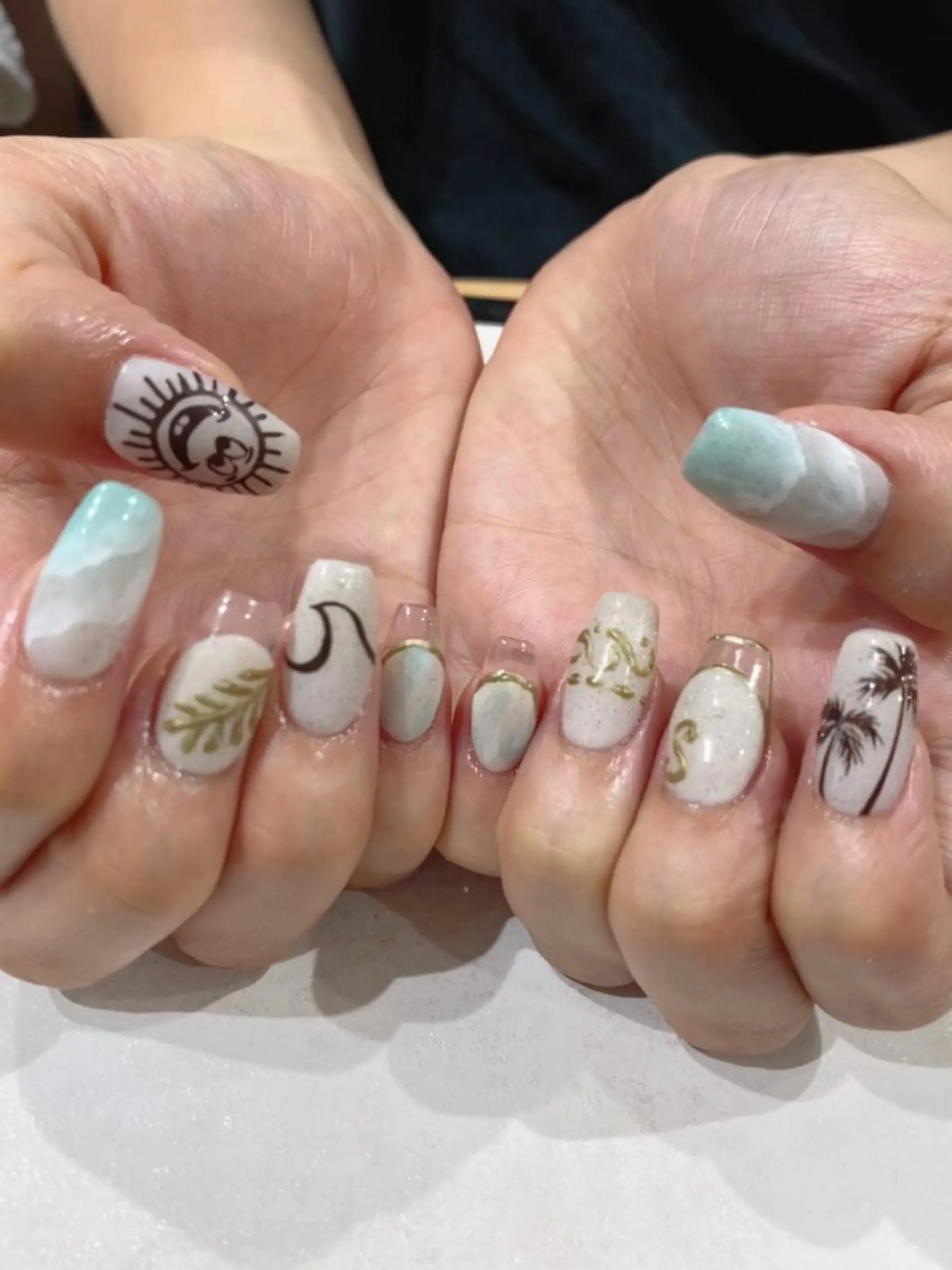 ミディアム ハンドネイル Nail R💫 naoのネイルデザイン