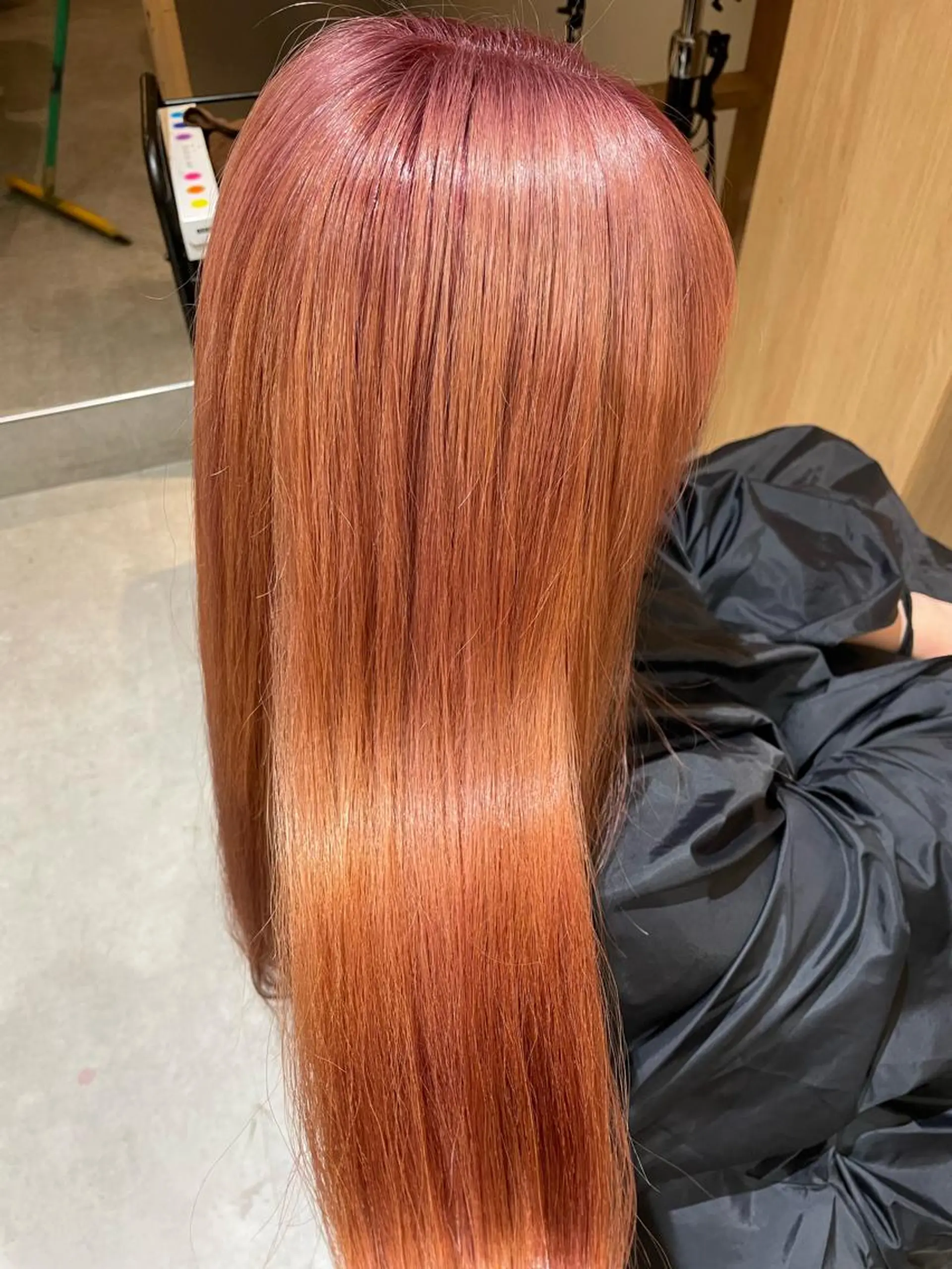 ロング ヘアカラー 中田 サヤカのヘアスタイル