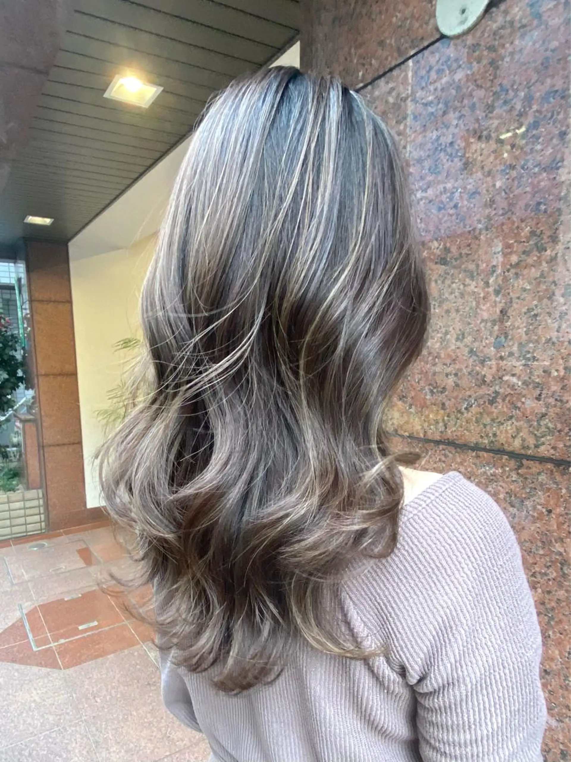 ロング カラー ヘアアレンジ バレイヤージュ ハイライトカラー ハイライト レイヤーカット カット ヘアカラー ヘアセット TOPSTYLIST 🇬🇧JIMMYのヘアスタイル