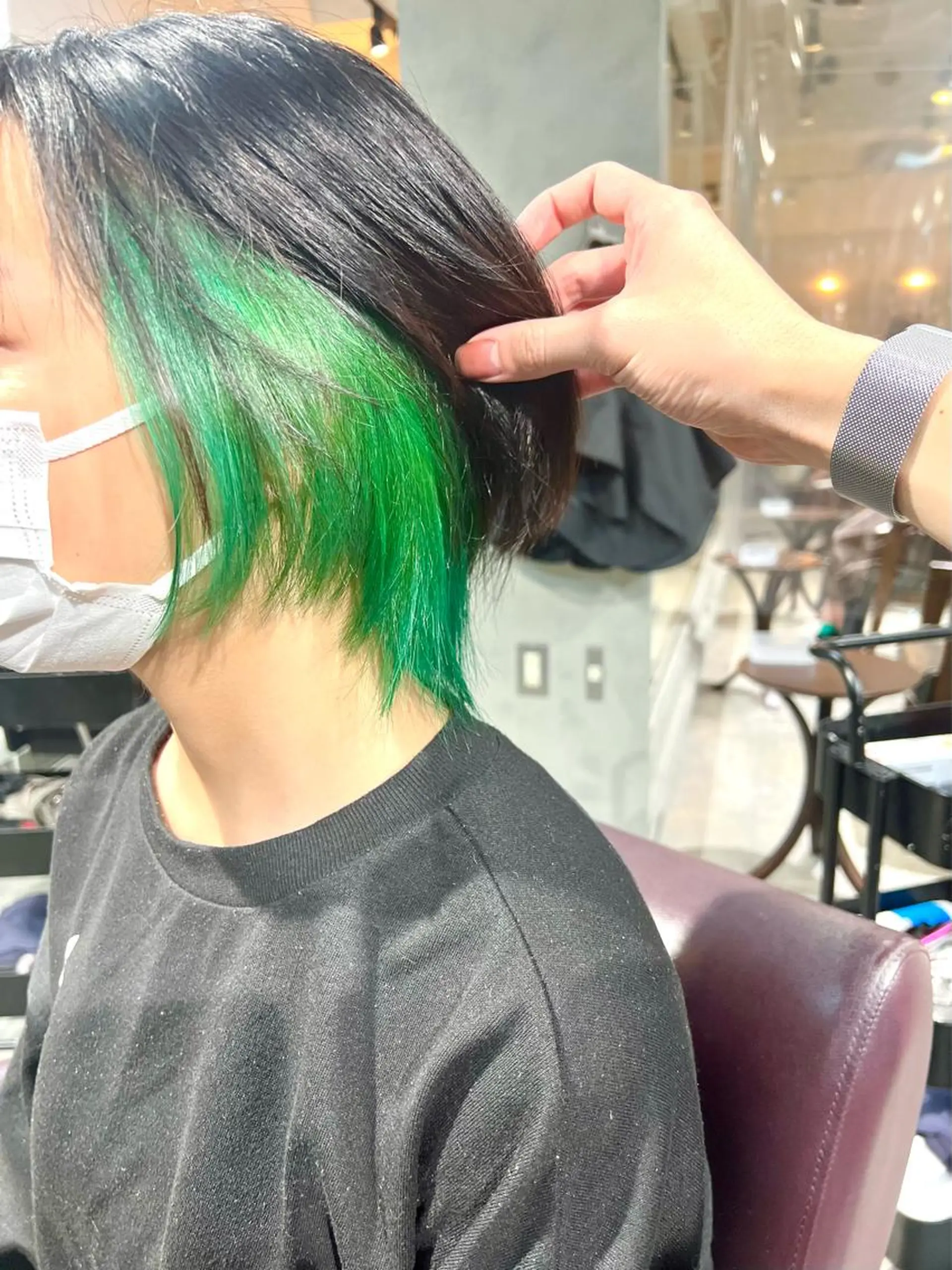 ミディアム カラー ヘアアレンジ ネイル ヘアカラー トリートメント ヘッドスパ ヘアセット 🌈インナーカラー ‘ショウマ’🌈のヘアスタイル