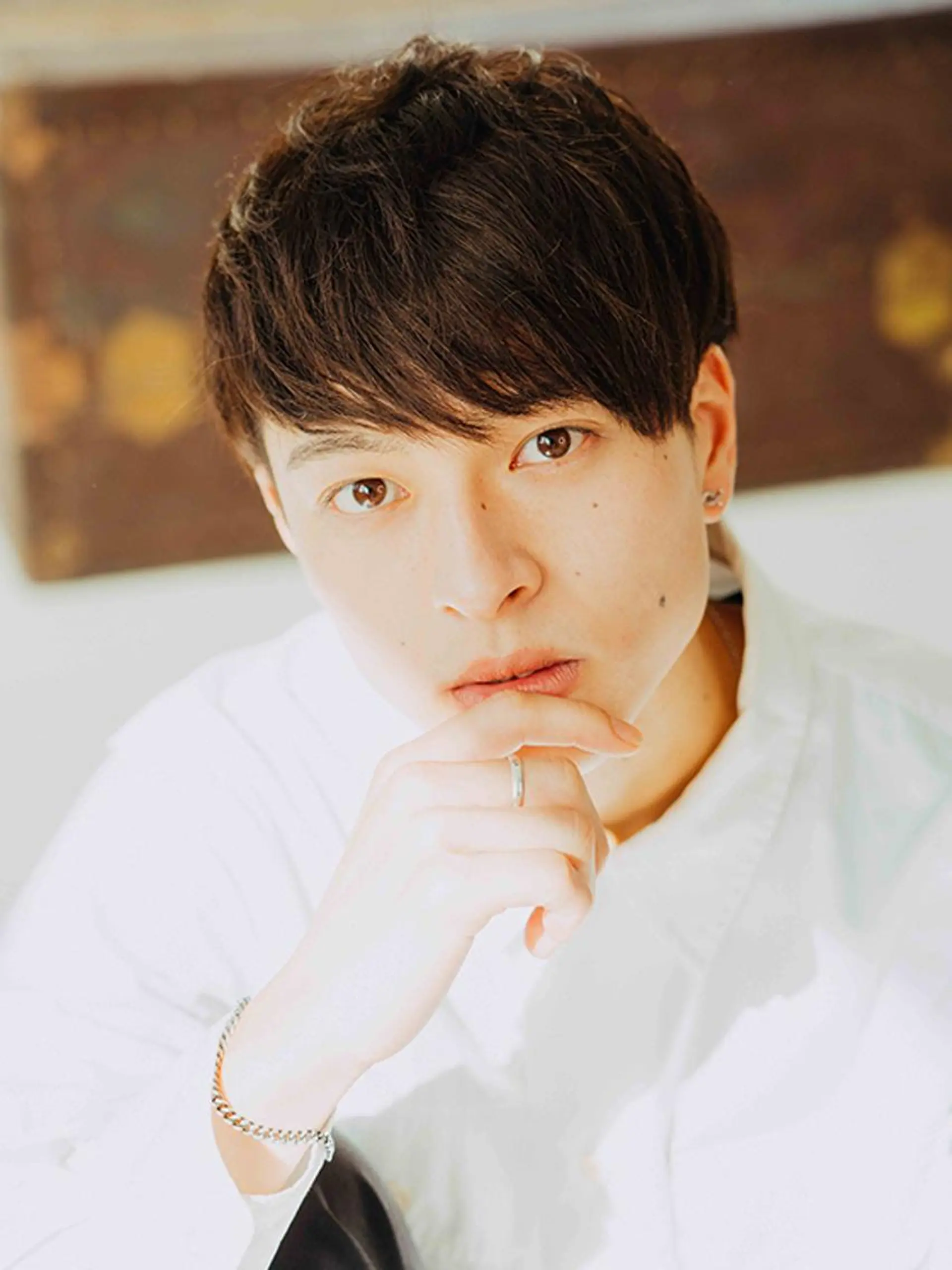 ミディアム カラー メンズ ブリーチ&似合せボブ 田中寛十のヘアスタイル