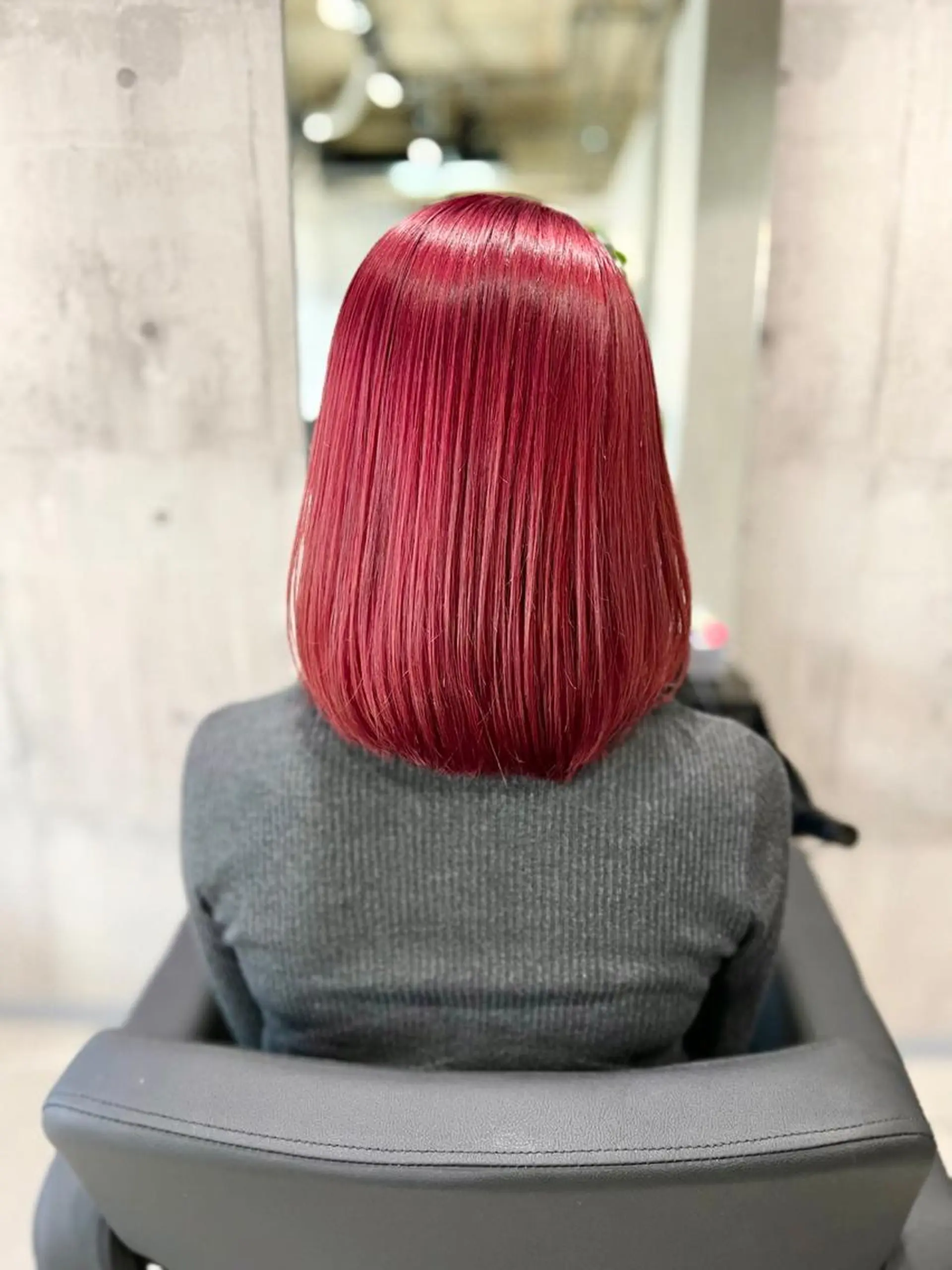 ミディアム カラー レッドカラー mimiiy梅田 中崎町ハイトーンのヘアスタイル