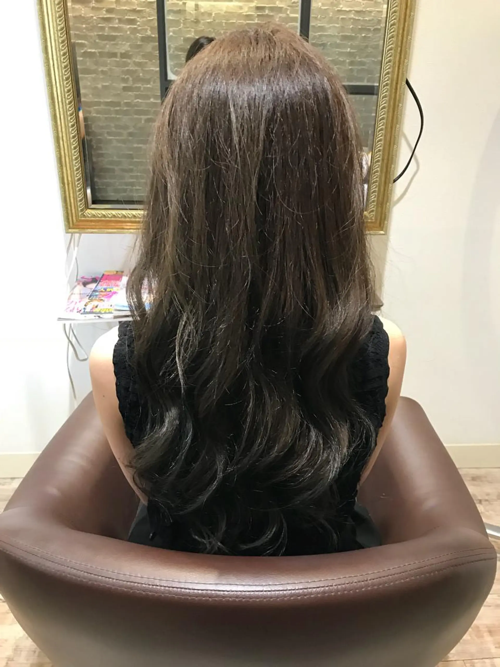 ロング 外国人風カラー 伊藤 康乃のヘアスタイル