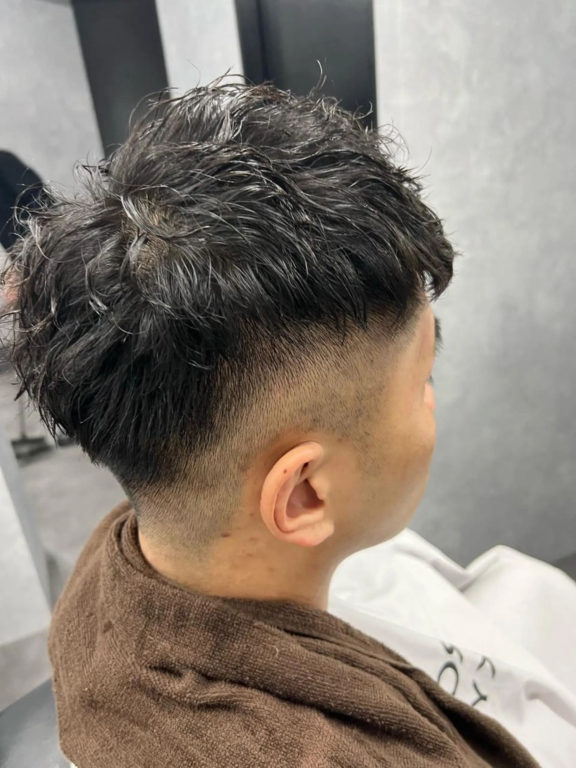 ショート パーマ メンズ フェードカット メンズパーマ スパイラルパーマ カット パーマ The Gollum cut＆shave所属・垢抜け・メンズパーマ 津山祐紀のヘアスタイル