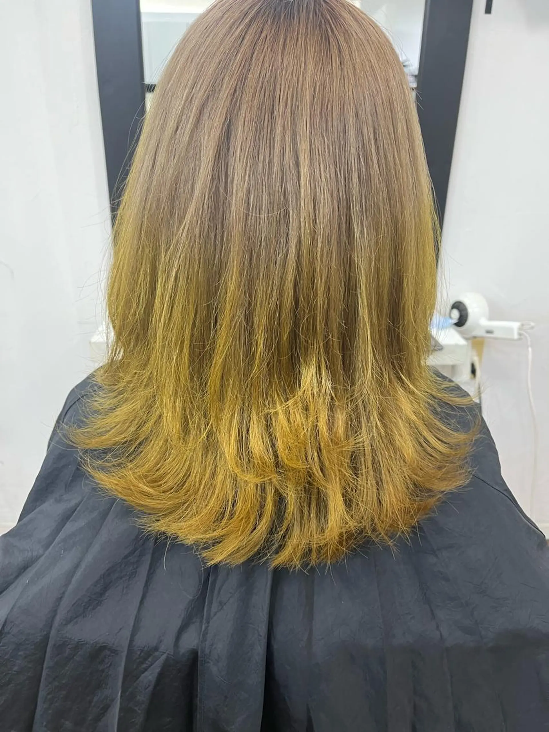 カラー ベージュカラー ブラウンカラー 香野 優子のヘアスタイル