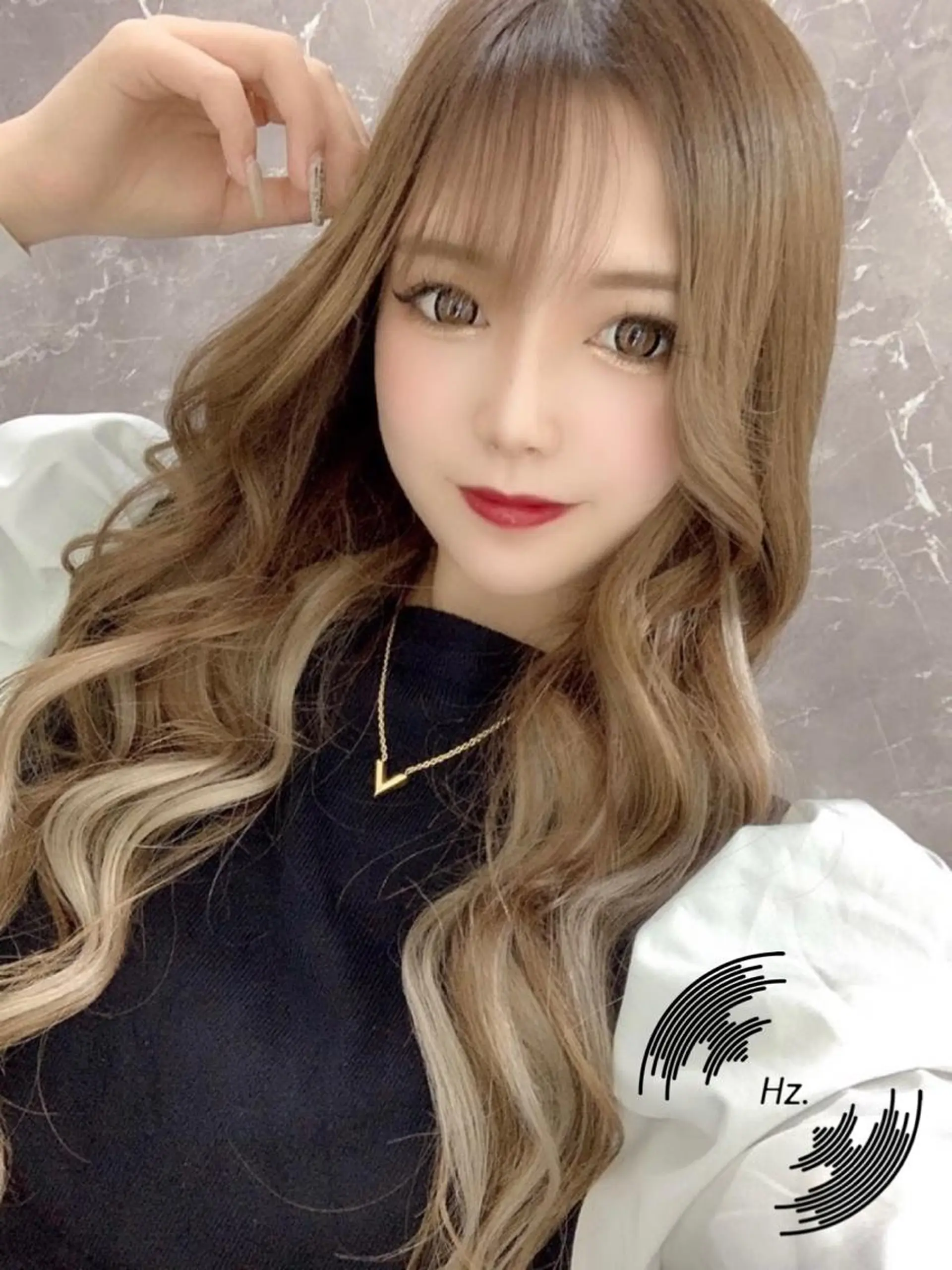 ロング エクステ KOSEI Hz.のヘアスタイル