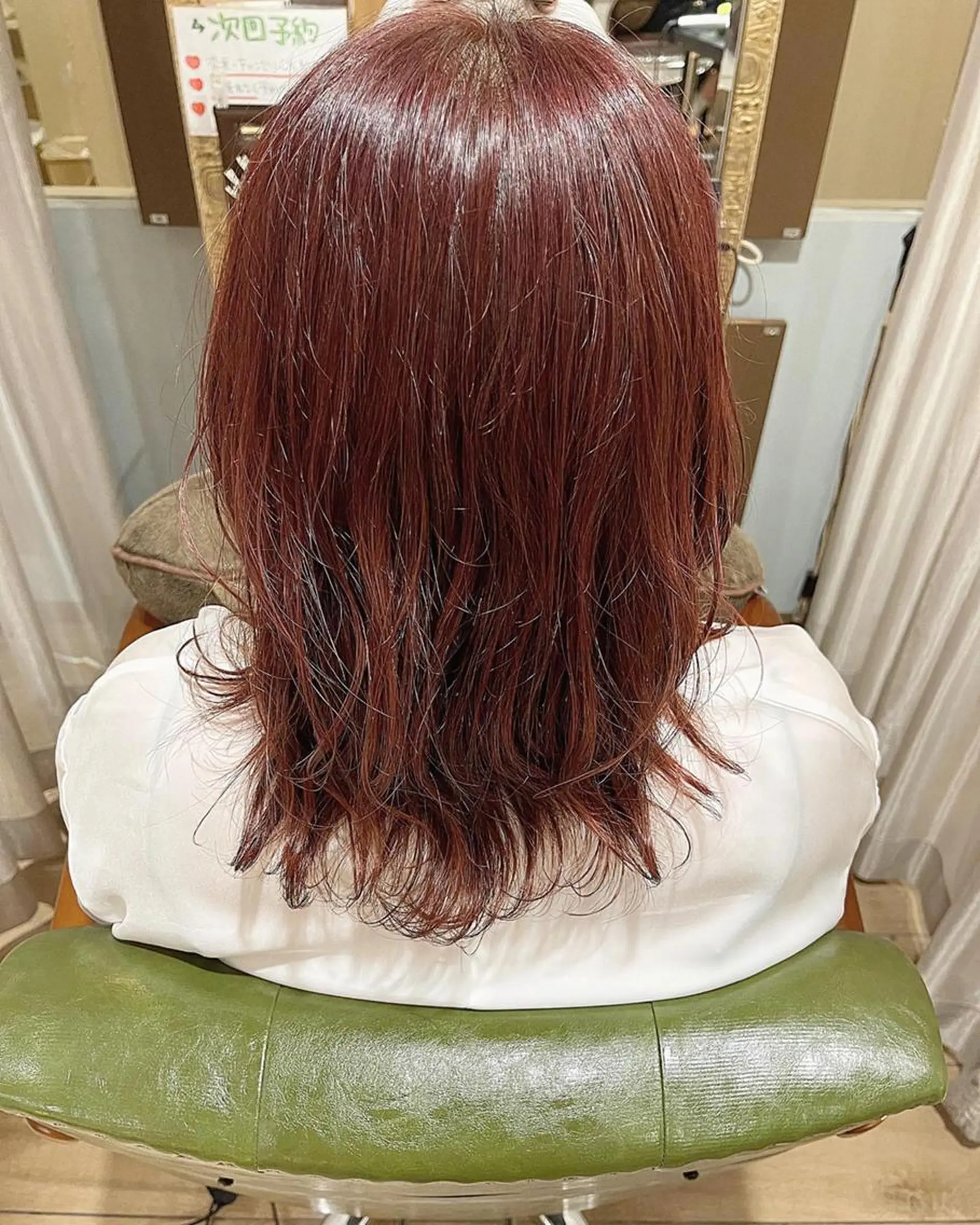 カラー ショートボブ バレイヤージュ 黒髪 ブリーチ ブルーカラー 🫧髪質改善艶カラー _マエダ 🫧のヘアスタイル