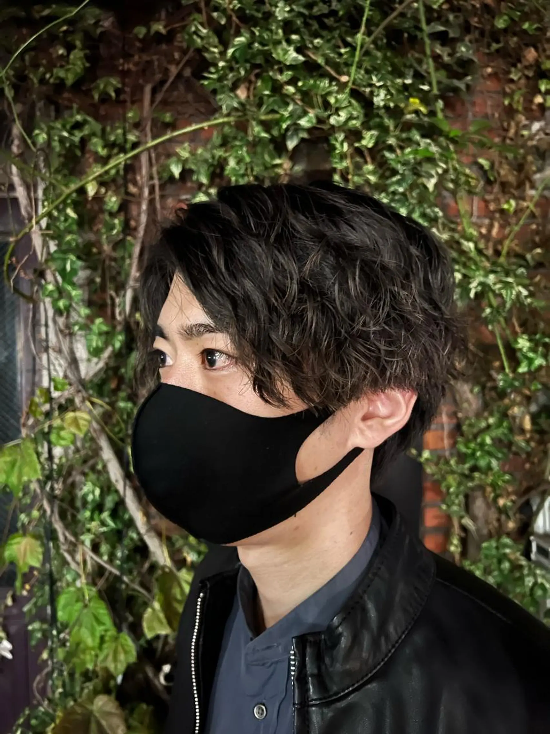 ショート パーマ メンズ センターパート FLOW所属・Shouei  のヘアスタイル