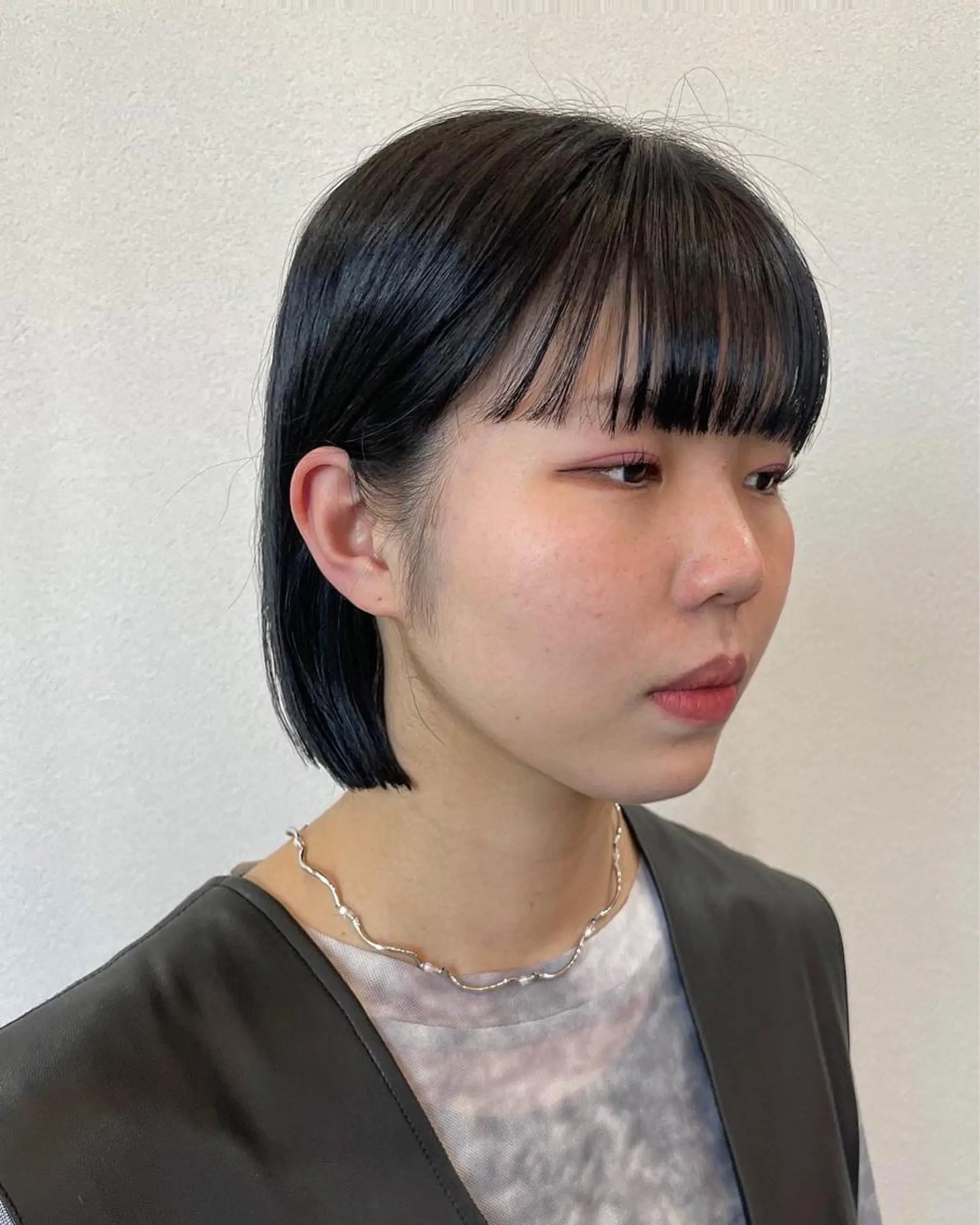ショート カラー 黒髪 ブルーカラー ブルーブラック ボブ ボブ/髪質改善/ soiナカジママドリのヘアスタイル