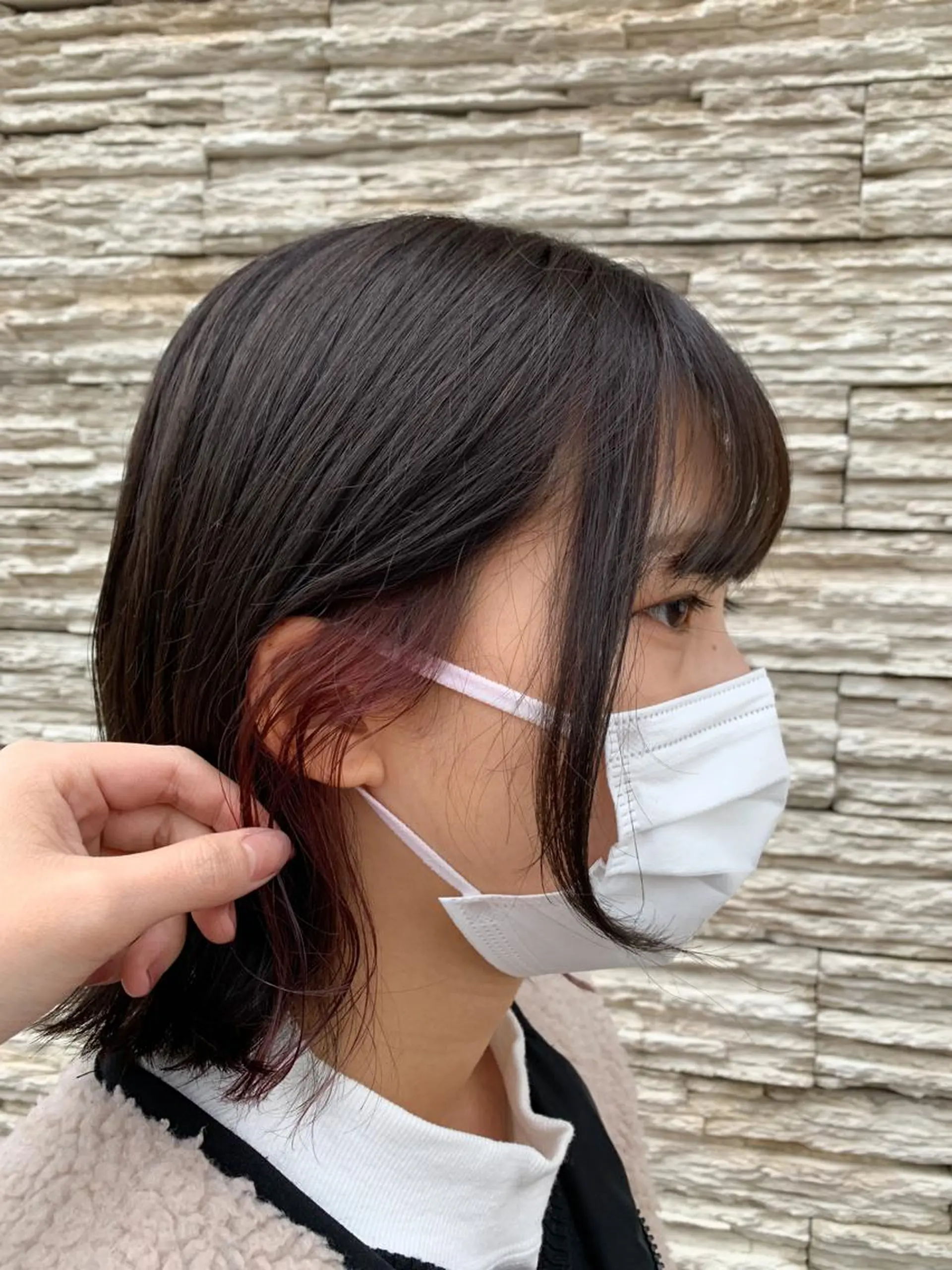 カラー 三品 早妃のヘアスタイル